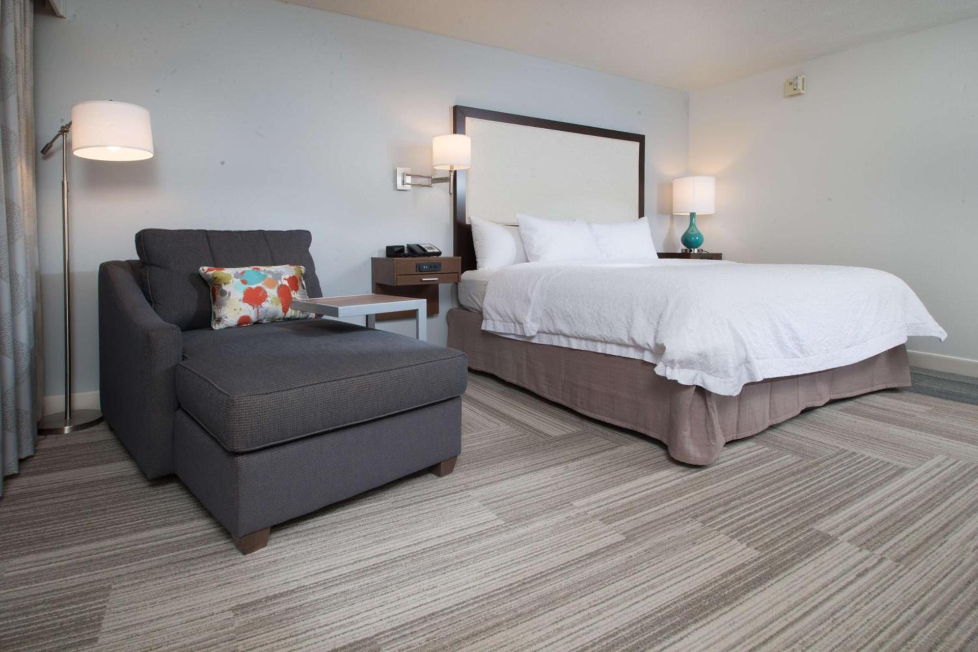 Hampton Inn Tiffin photo 29