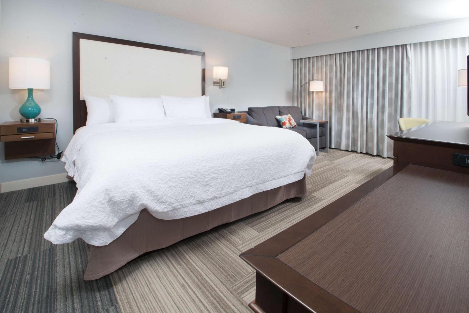 Hampton Inn Tiffin photo 23