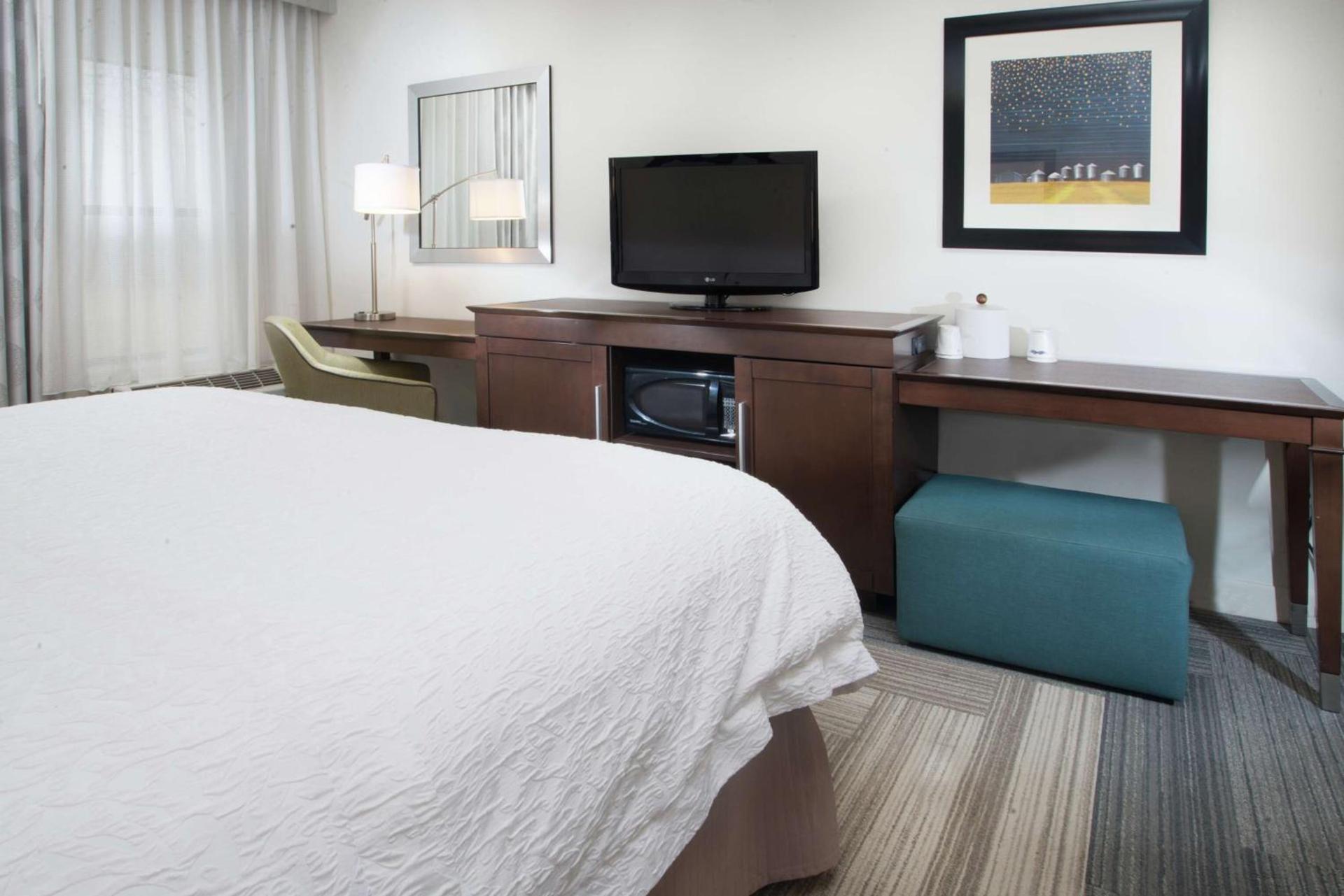 Hampton Inn Tiffin photo 9