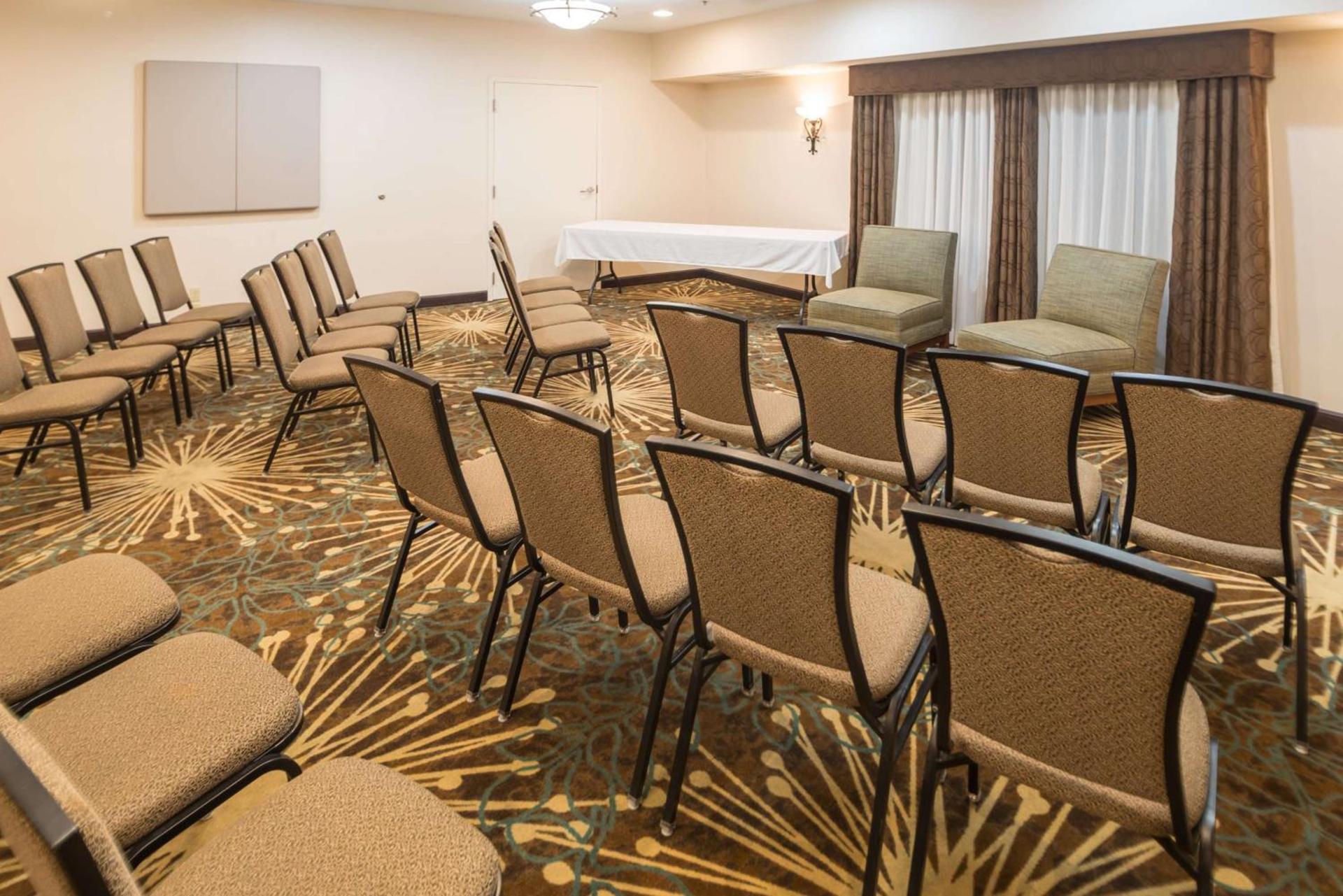 Hampton Inn Tiffin photo 1