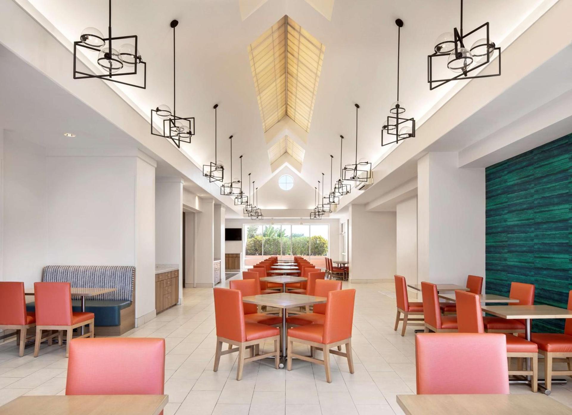 Embassy Suites by Hilton Tampa Airport Westshore photo 52