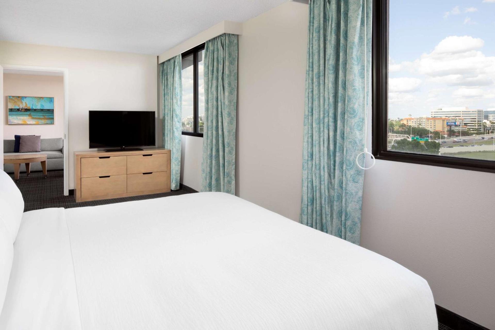 Embassy Suites by Hilton Tampa Airport Westshore photo 30