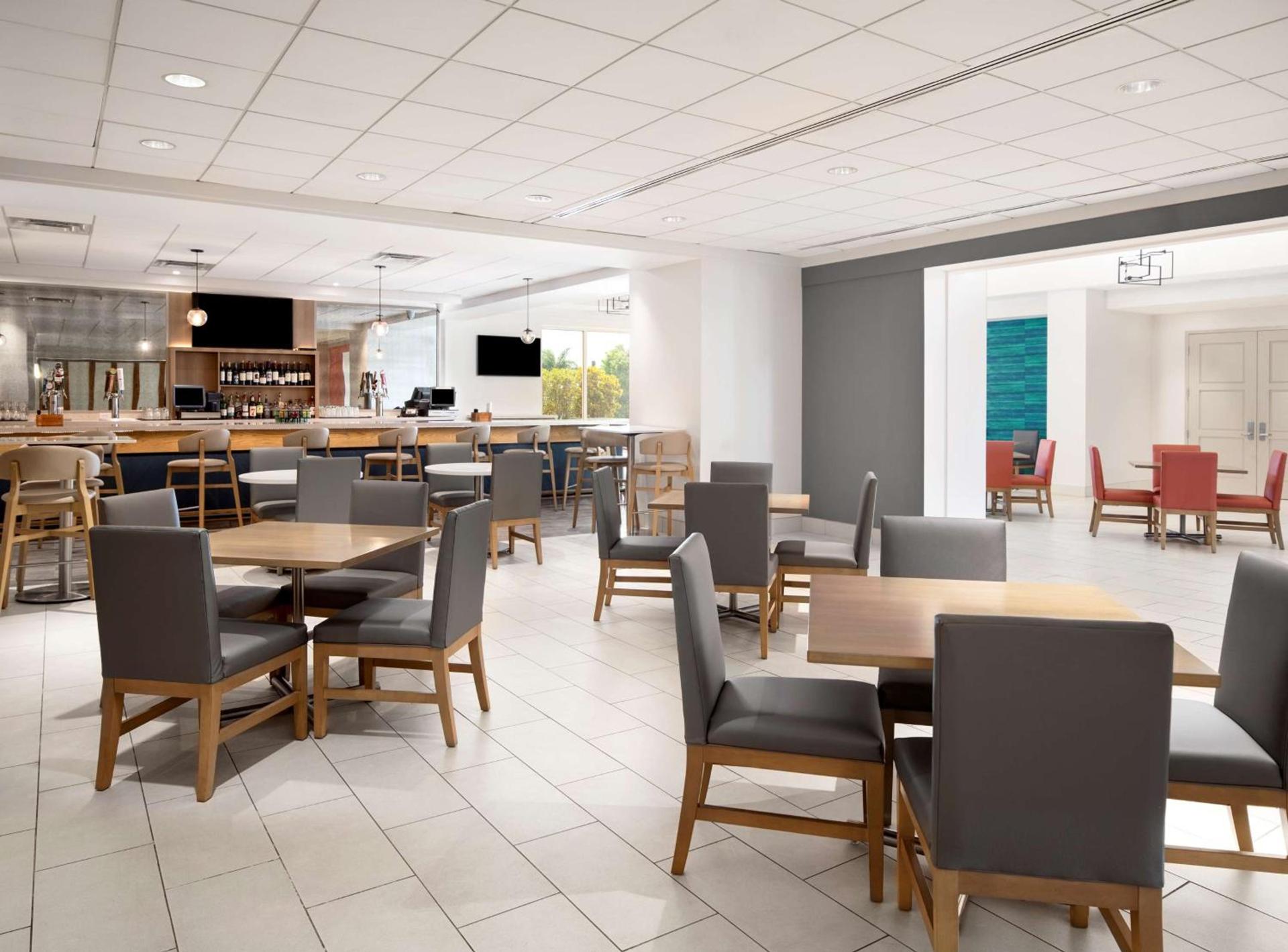 Embassy Suites by Hilton Tampa Airport Westshore photo 34