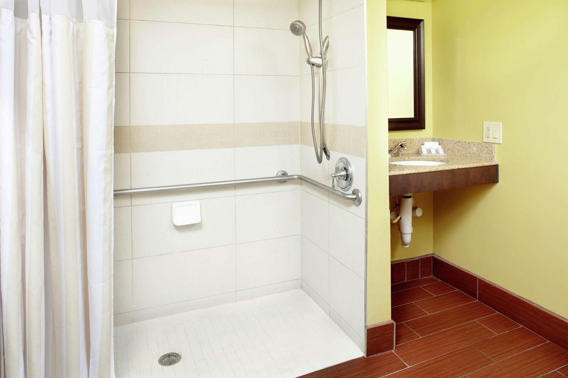 Hilton Garden Inn Tampa East Brandon photo 16