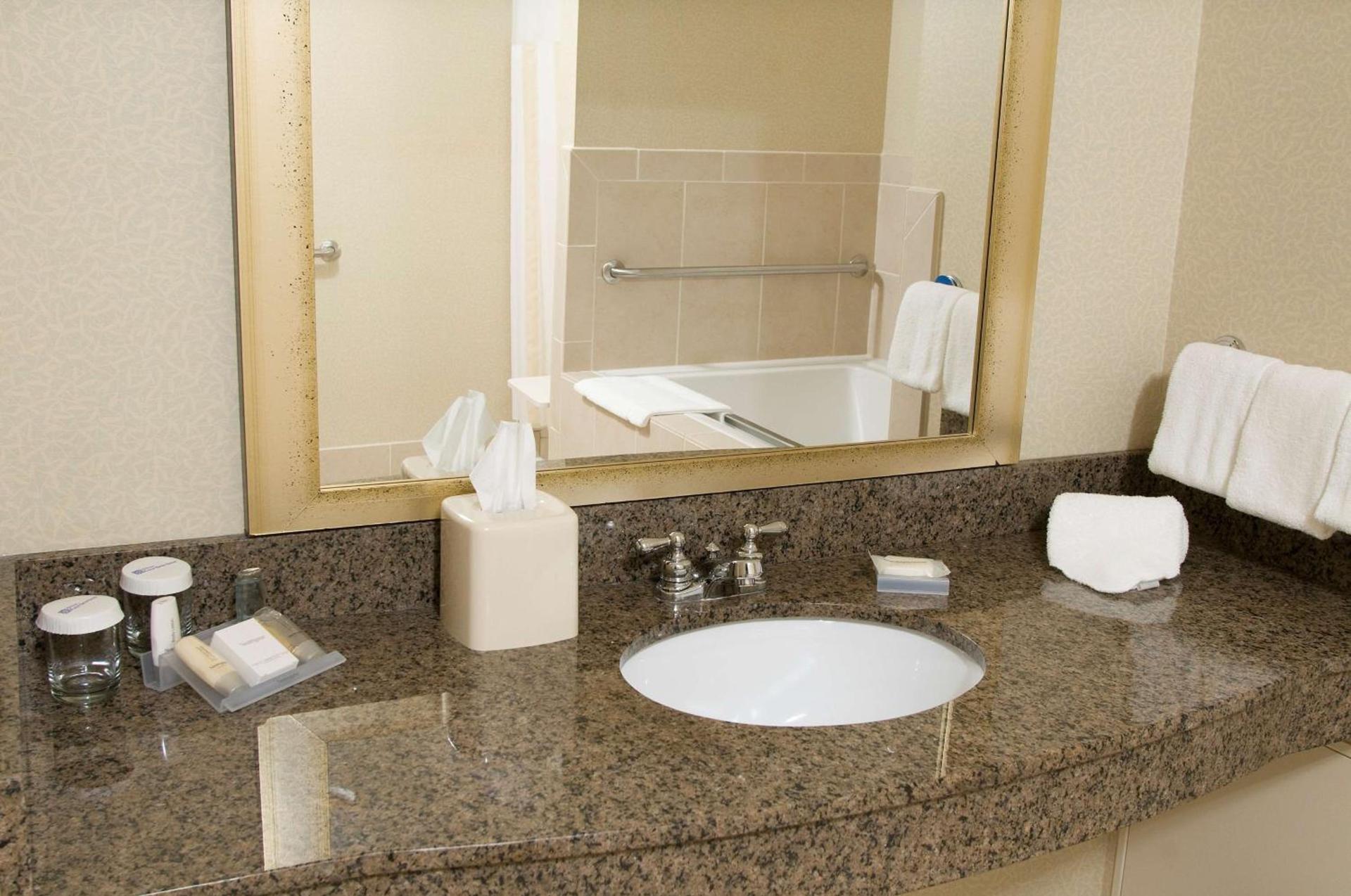 Hilton Garden Inn Mount Holly/Westampton photo 20