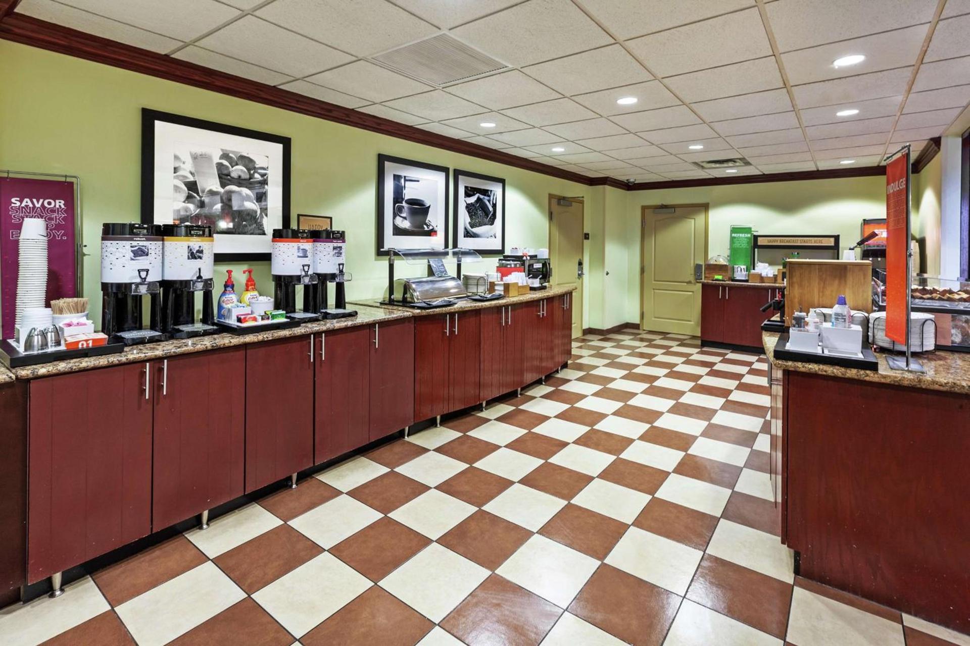 Hampton Inn & Suites Owasso photo 18