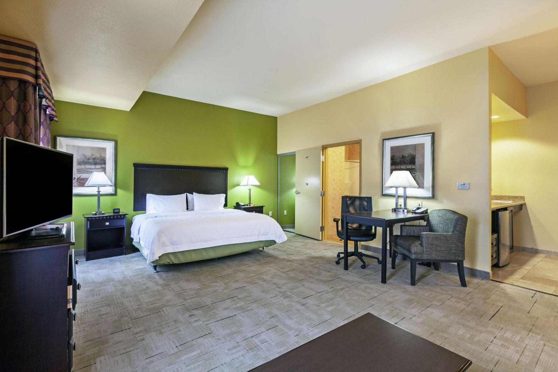 Hampton Inn & Suites Owasso photo 50