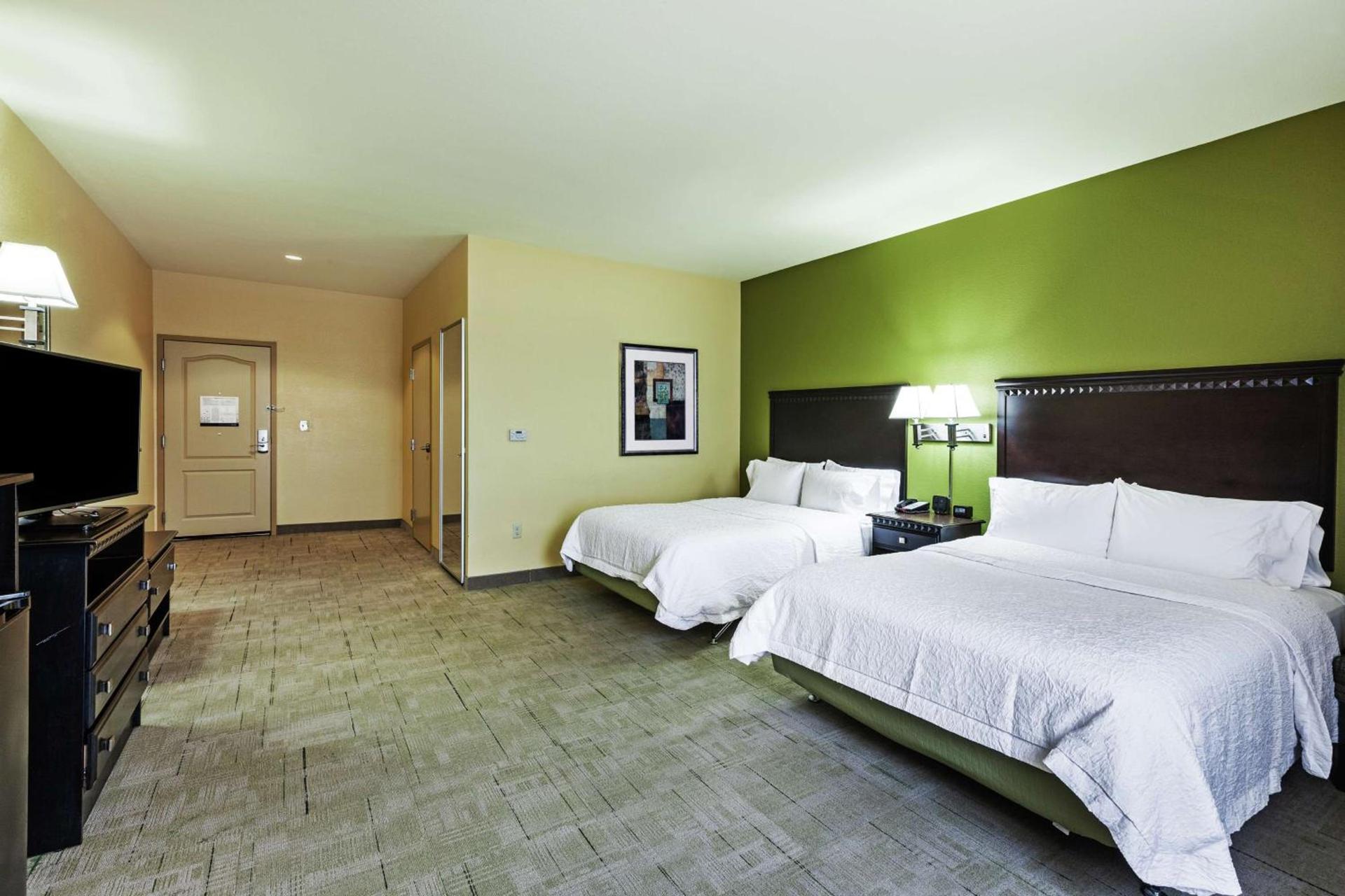 Hampton Inn & Suites Owasso photo 61