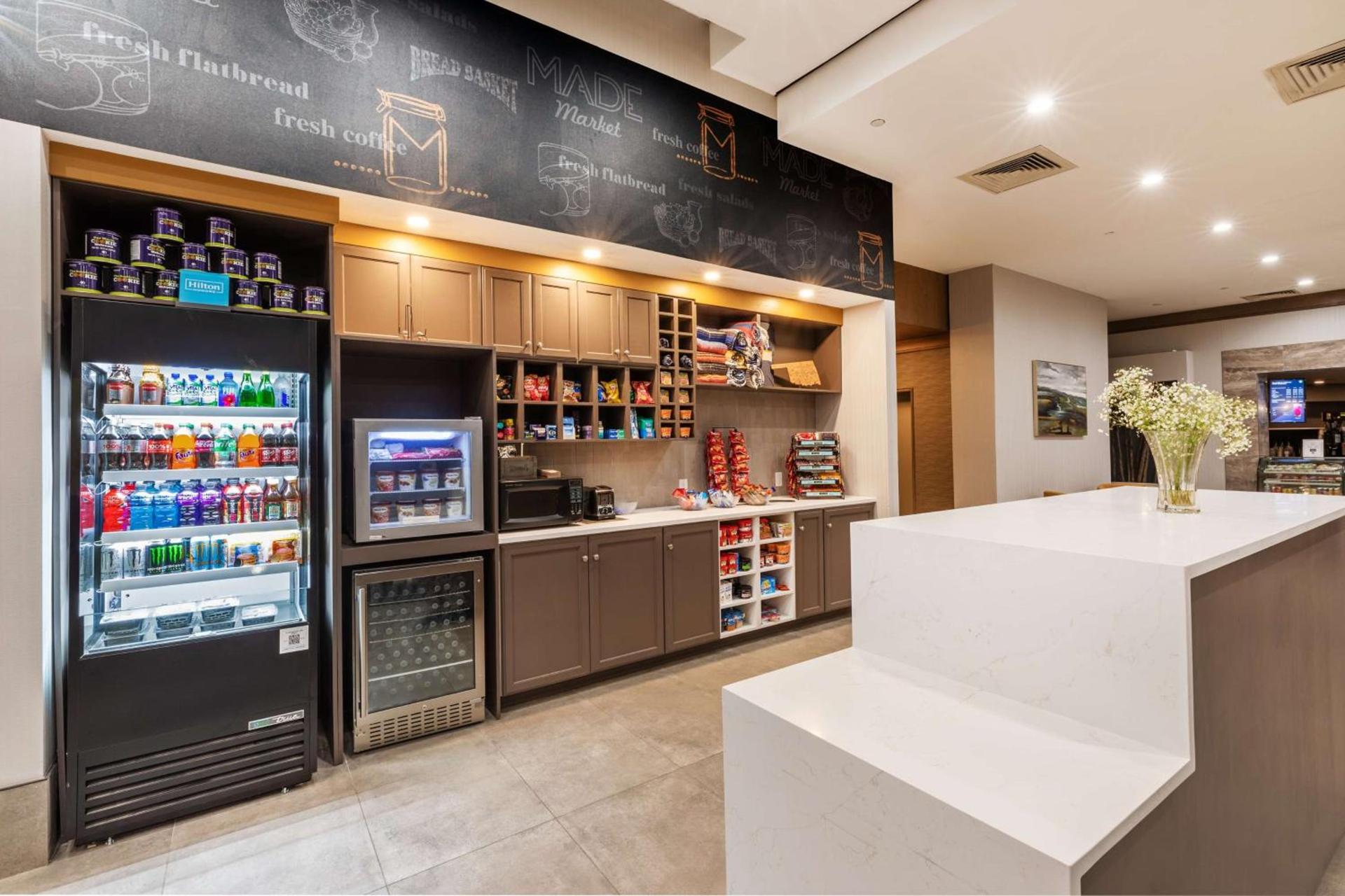 DoubleTree by Hilton Tulsa - Warren Place photo 7