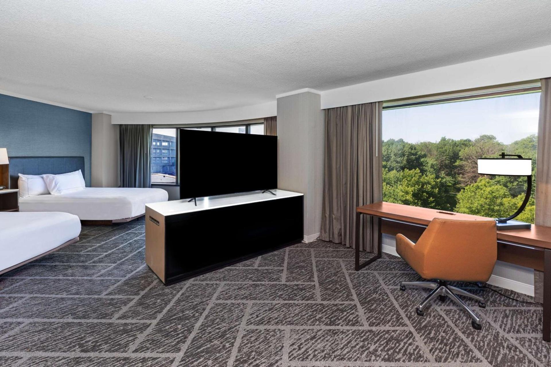 DoubleTree by Hilton Tulsa - Warren Place photo 16