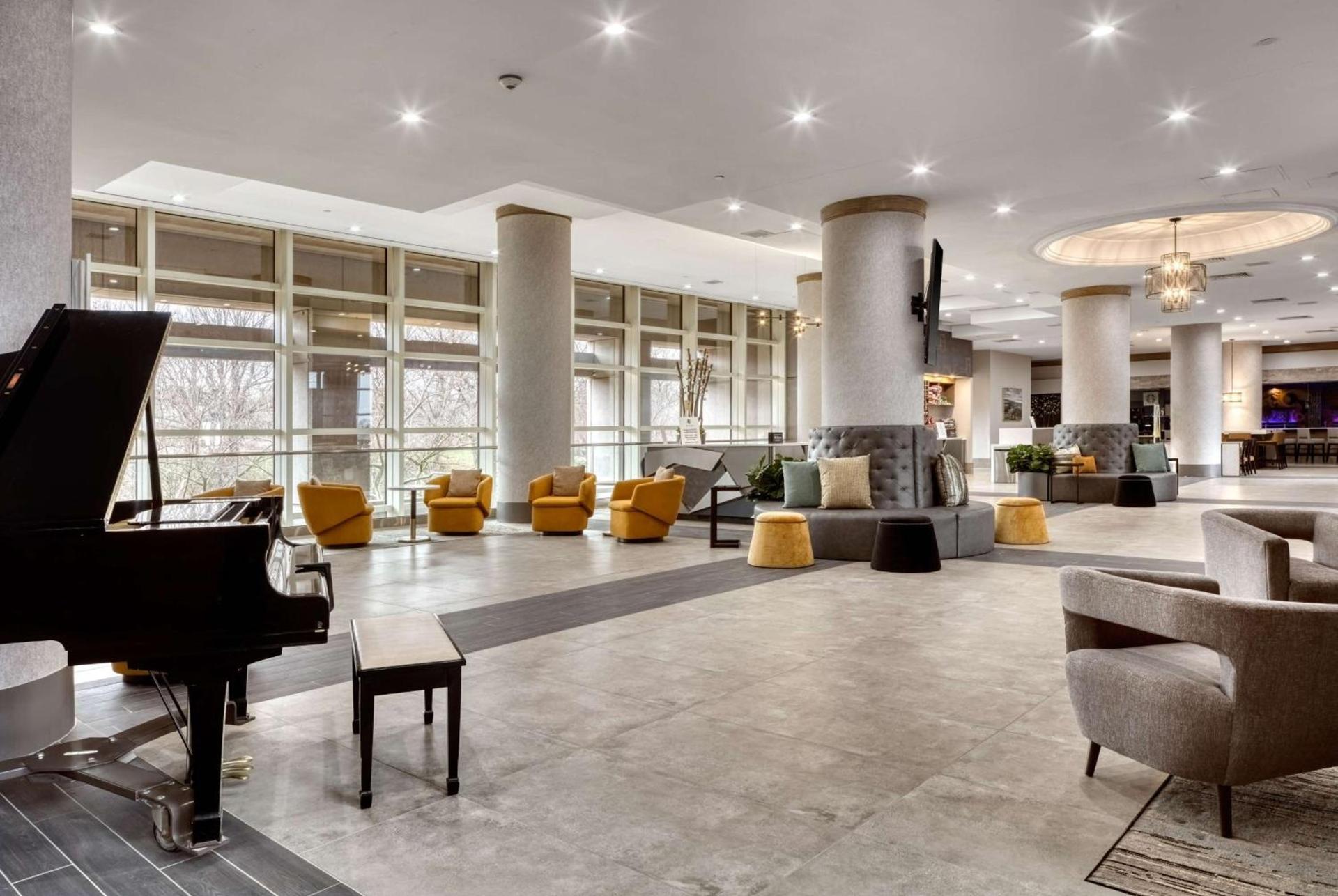 DoubleTree by Hilton Tulsa - Warren Place photo 2