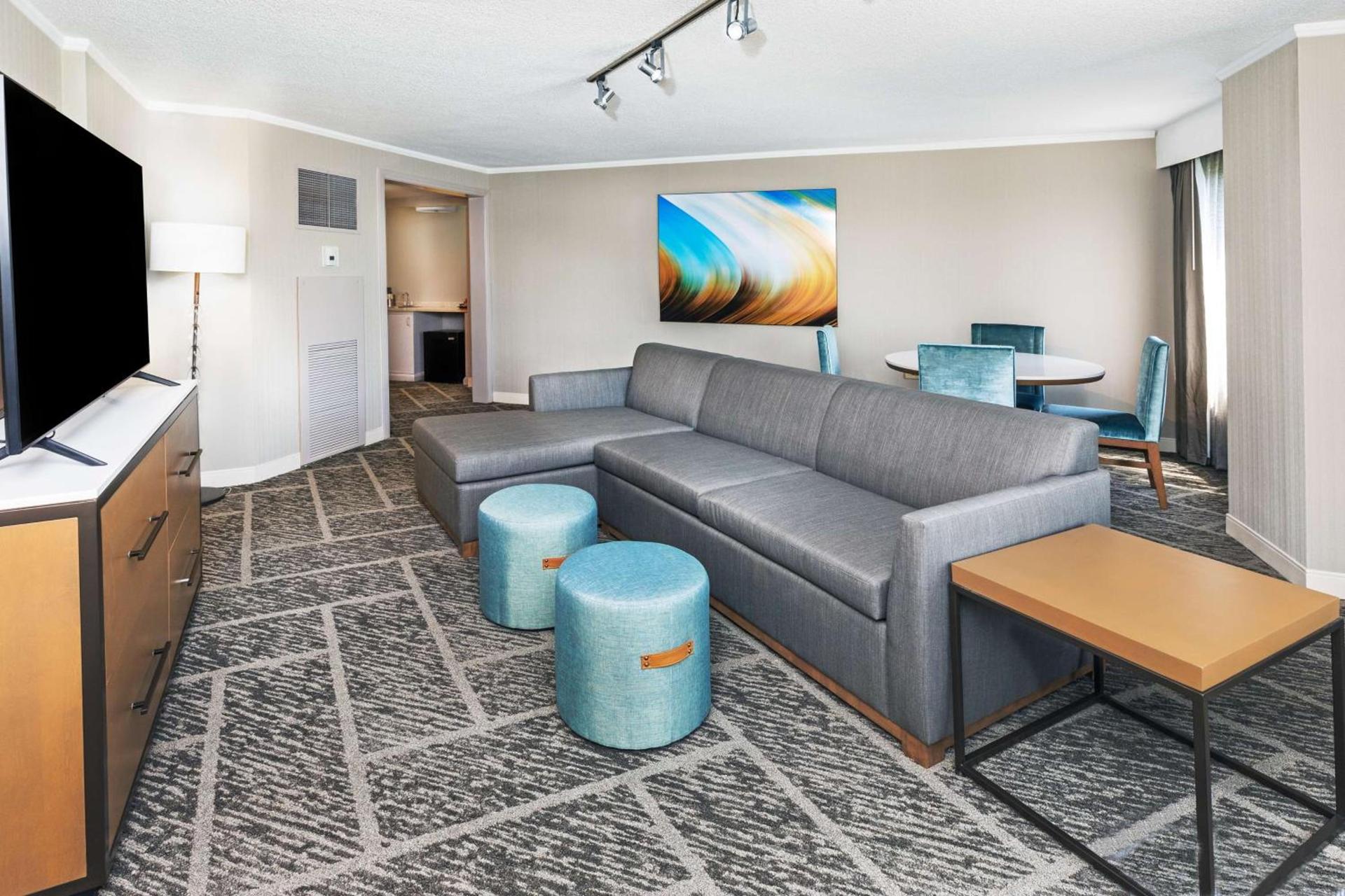 DoubleTree by Hilton Tulsa - Warren Place photo 26