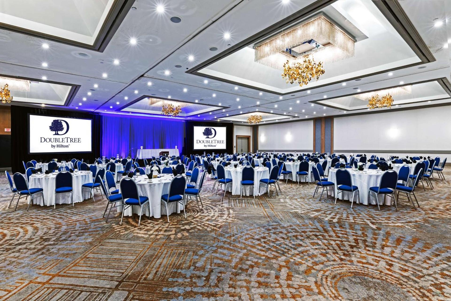 DoubleTree by Hilton Tulsa - Warren Place photo 54