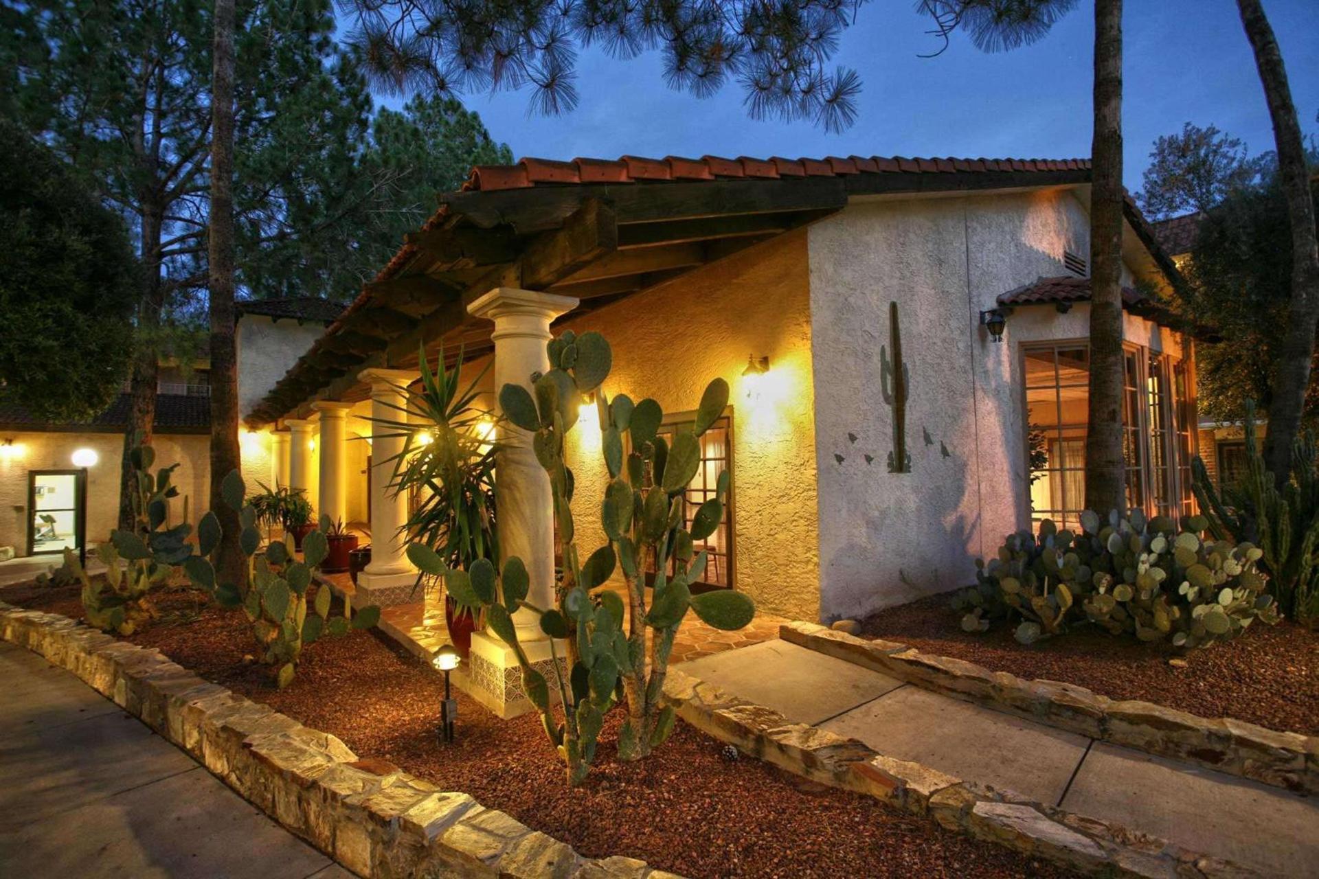 DoubleTree Suites by Hilton Tucson Airport photo 3
