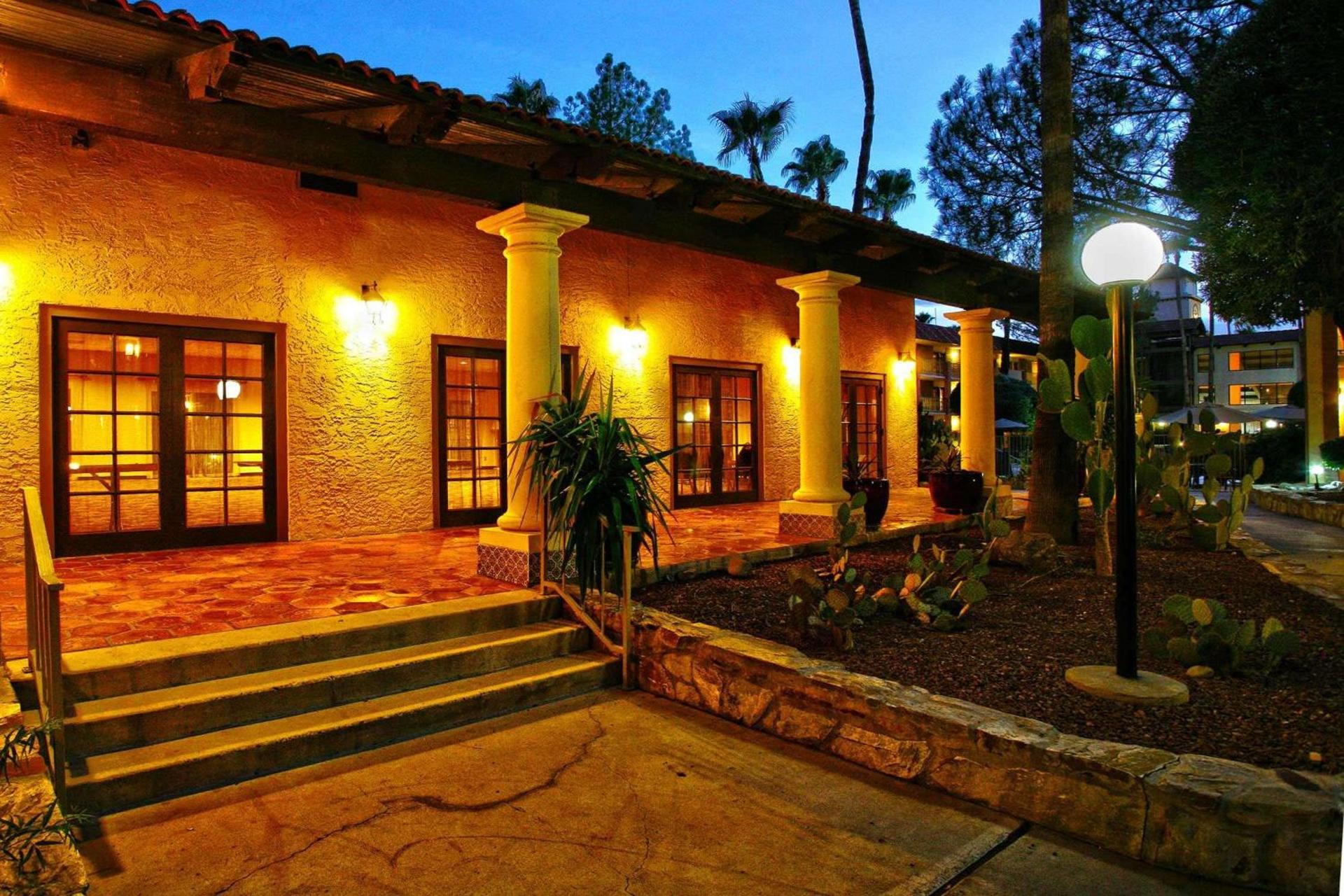 DoubleTree Suites by Hilton Tucson Airport photo 4