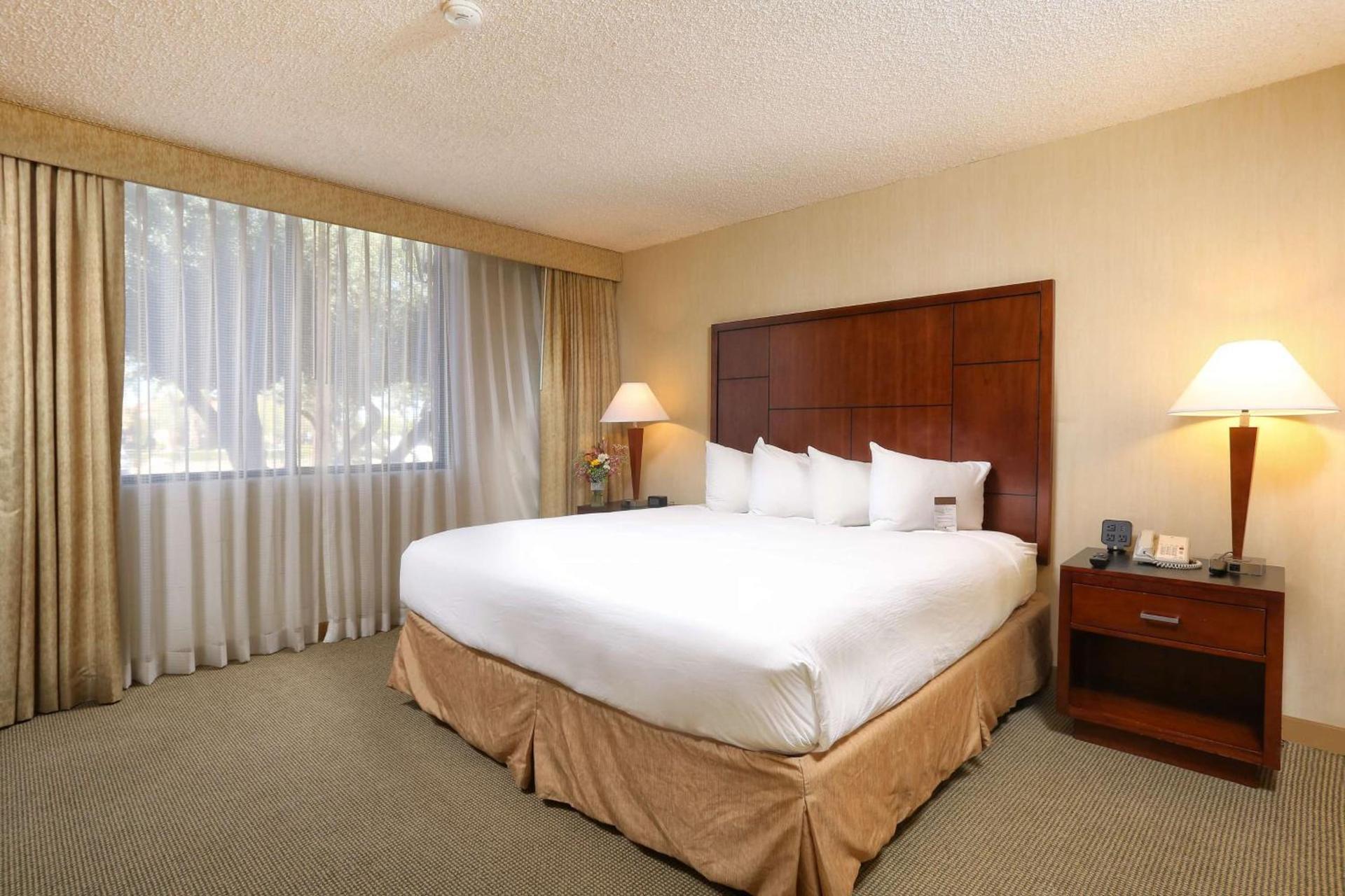 DoubleTree Suites by Hilton Tucson Airport photo 26