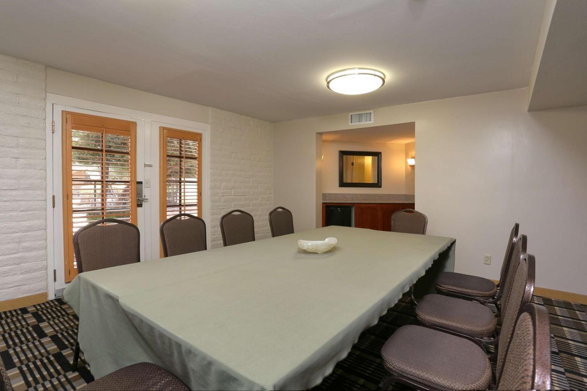 DoubleTree Suites by Hilton Tucson Airport photo 41