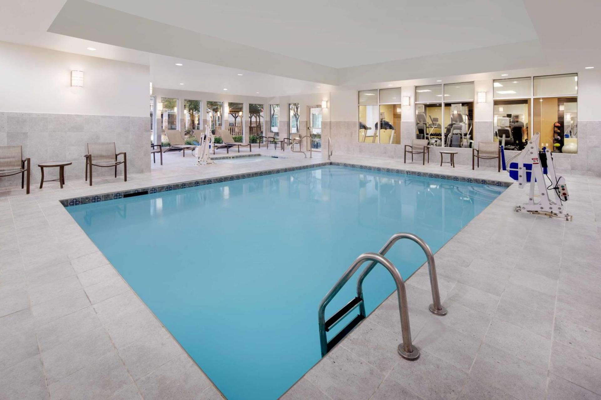 Hilton Garden Inn Tyler photo 11