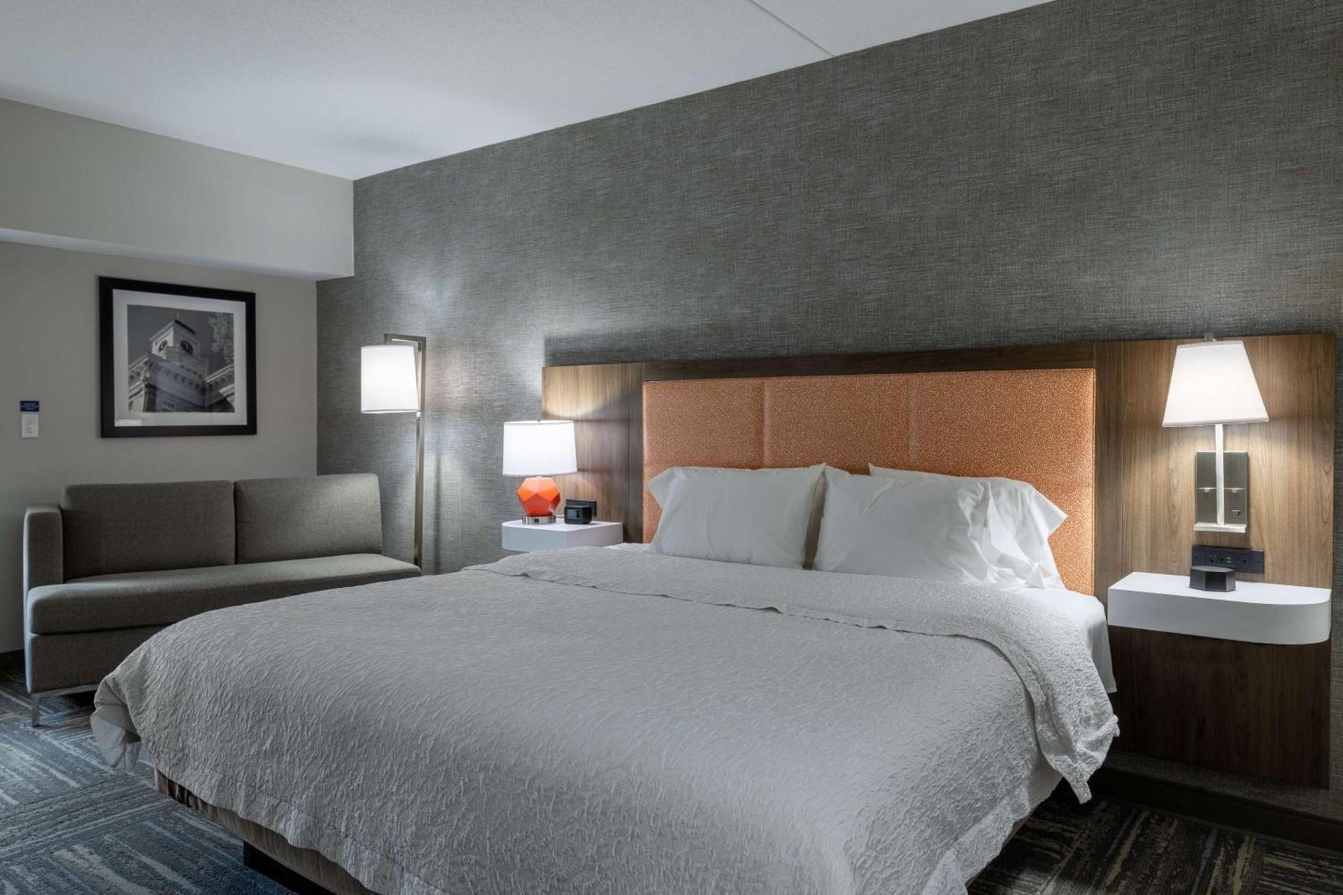 Hampton Inn & Suites Knoxville-Downtown photo 23