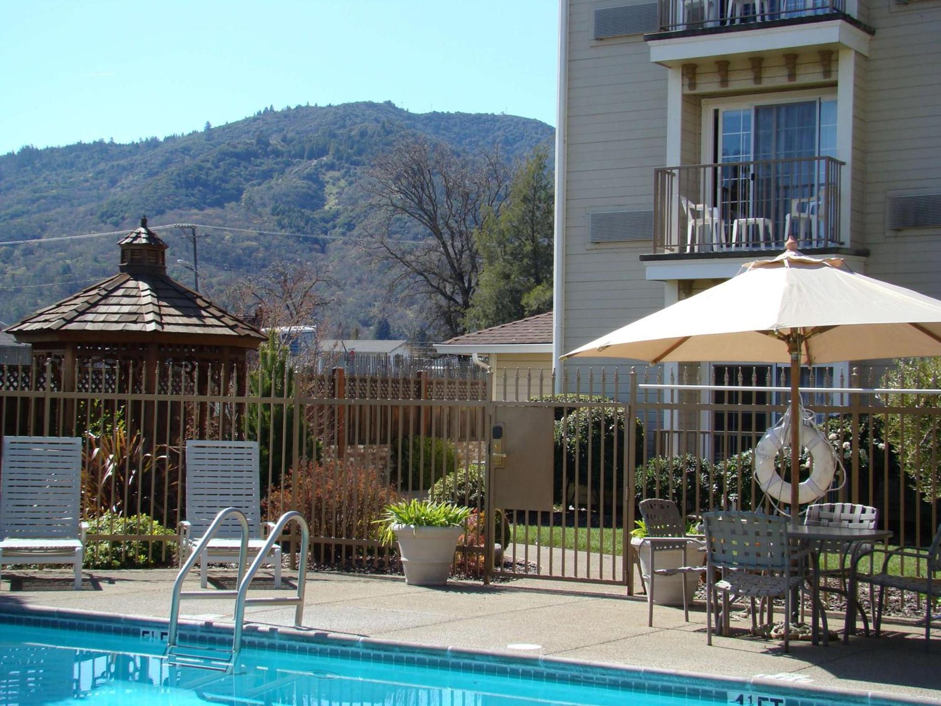 Hampton Inn Ukiah photo 11