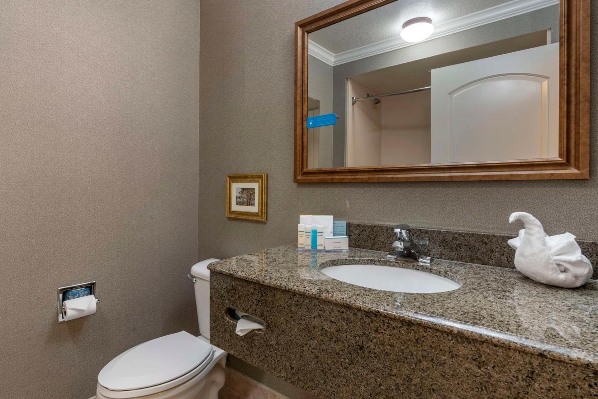 Hampton Inn Ukiah photo 24