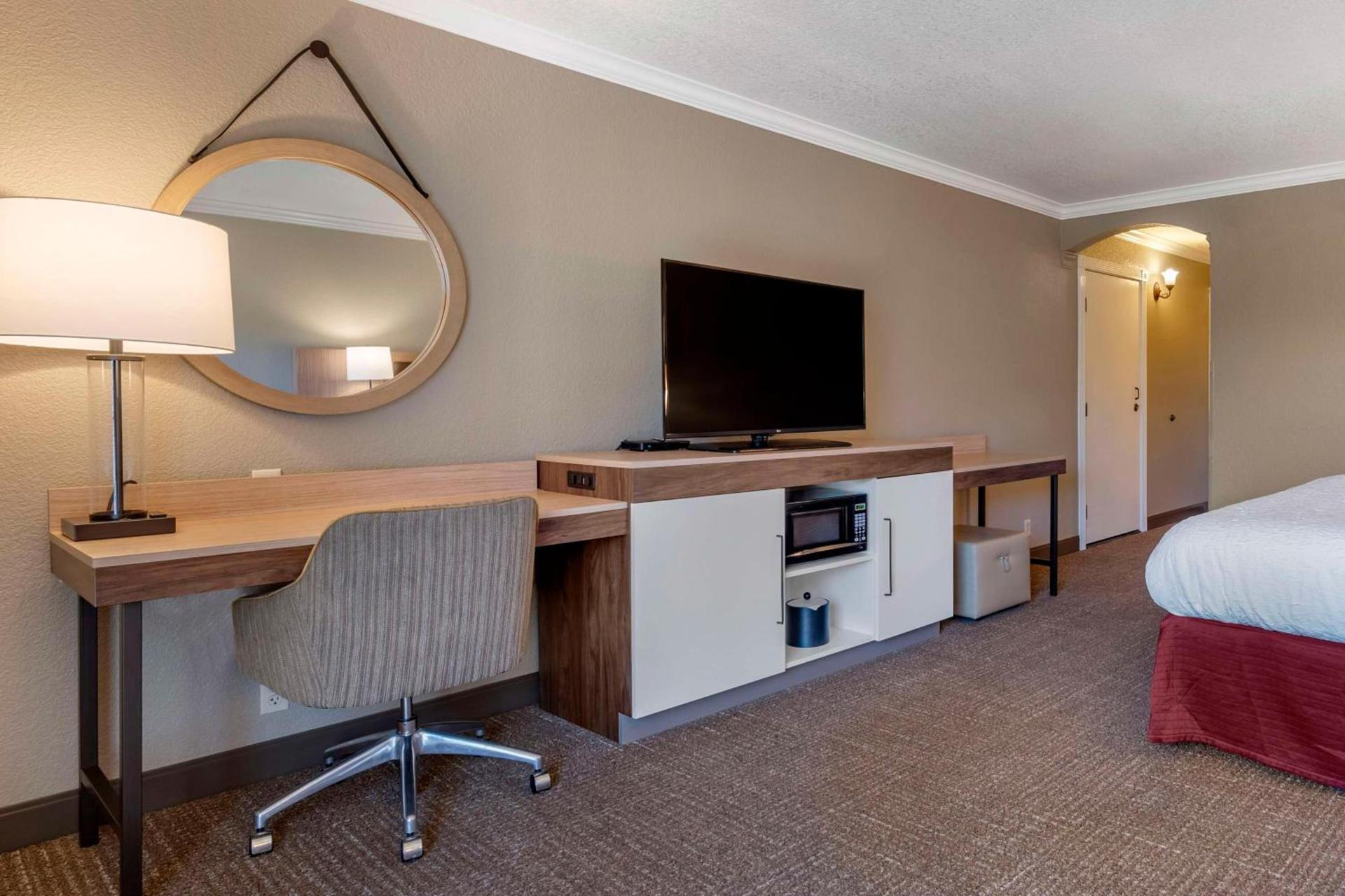 Hampton Inn Ukiah photo 25
