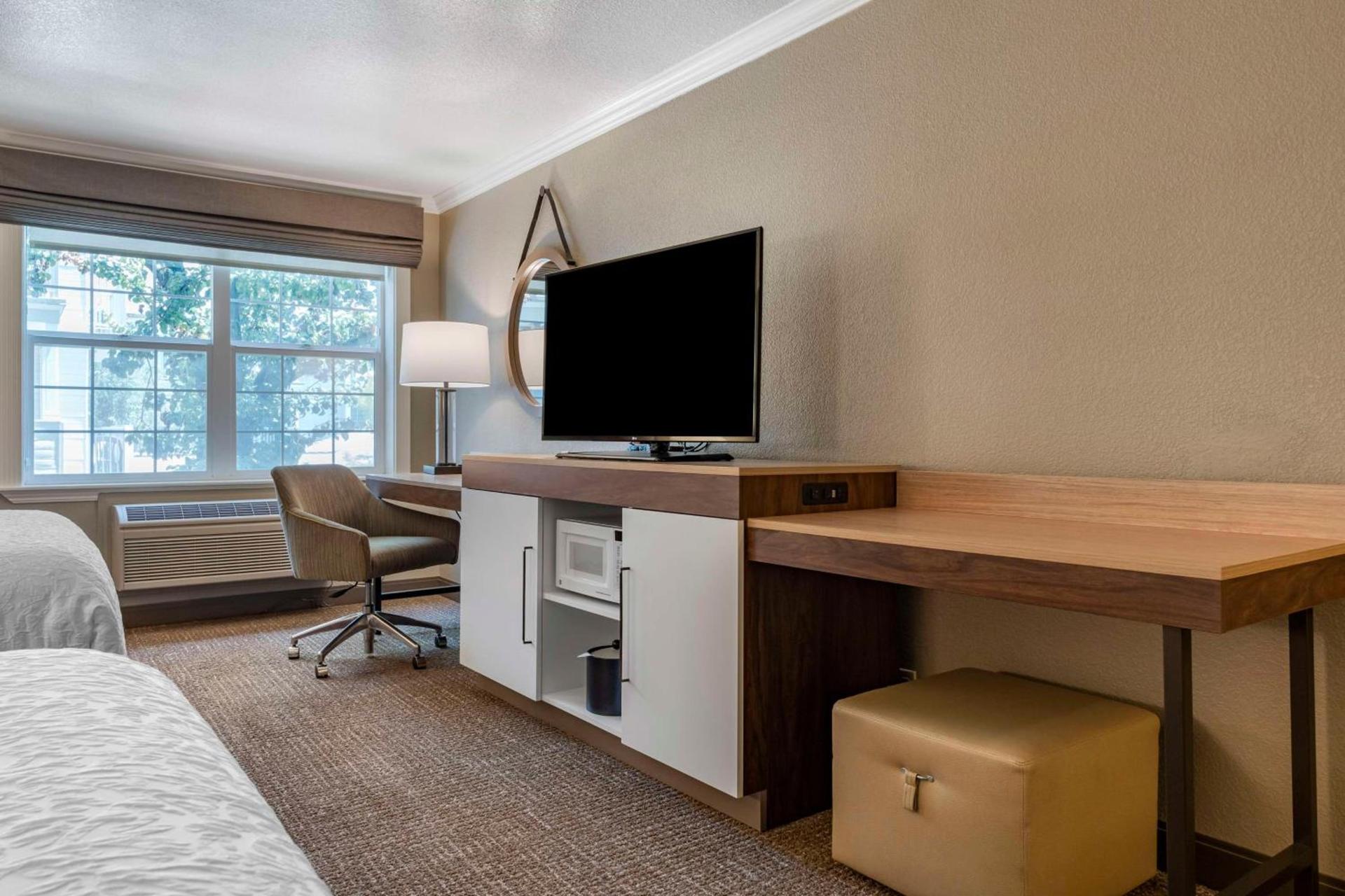 Hampton Inn Ukiah photo 27