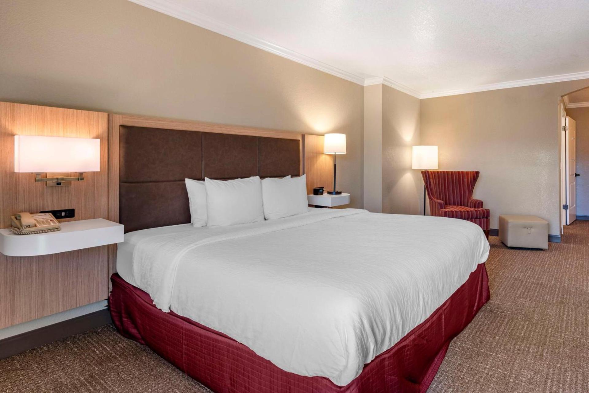 Hampton Inn Ukiah photo 29