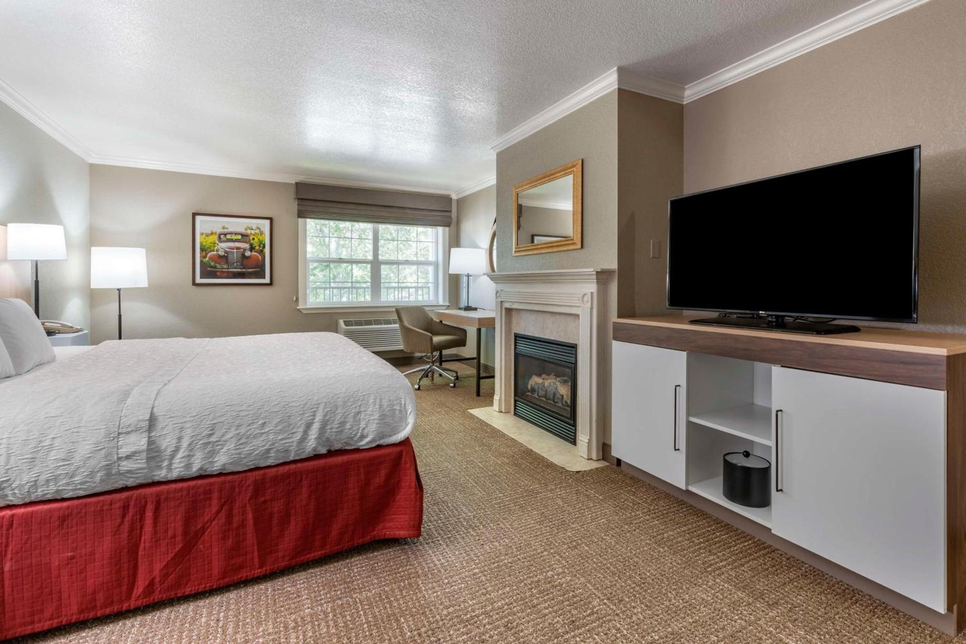 Hampton Inn Ukiah photo 30