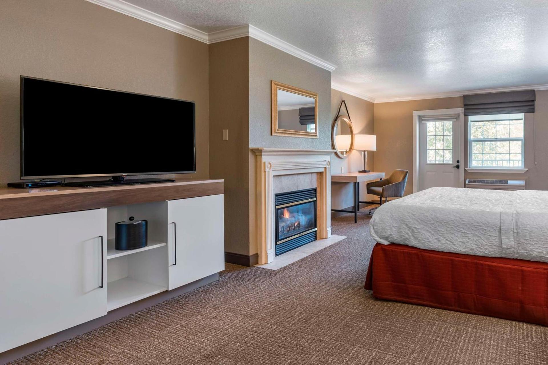 Hampton Inn Ukiah photo 33
