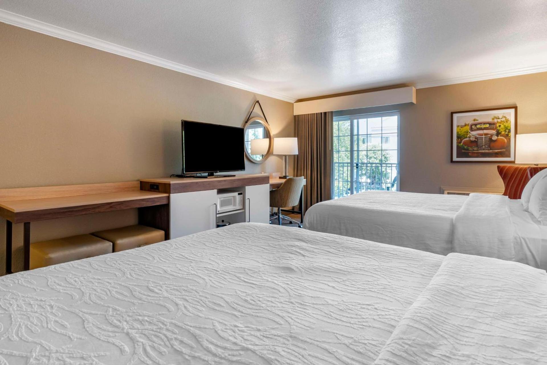 Hampton Inn Ukiah photo 46