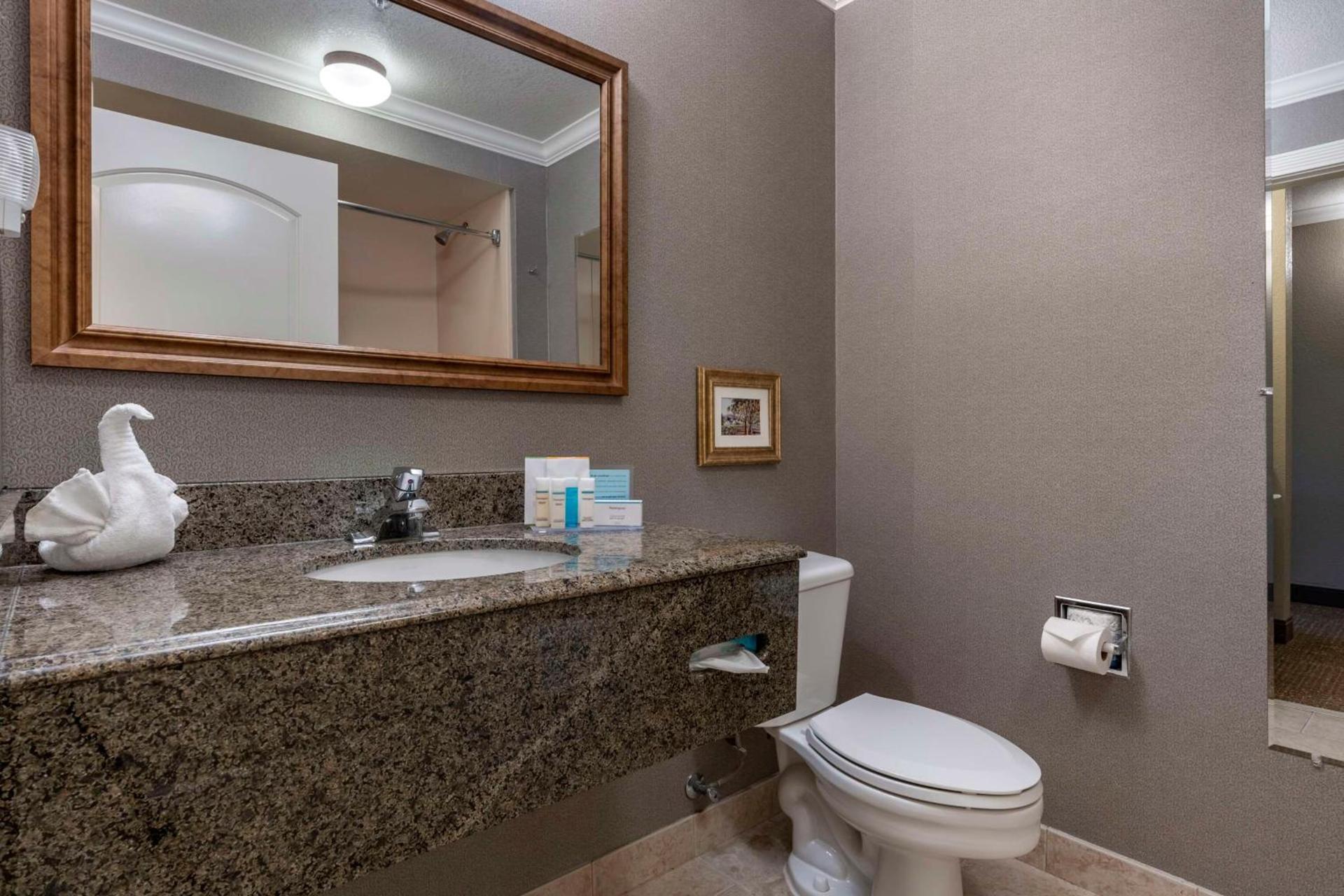 Hampton Inn Ukiah photo 47