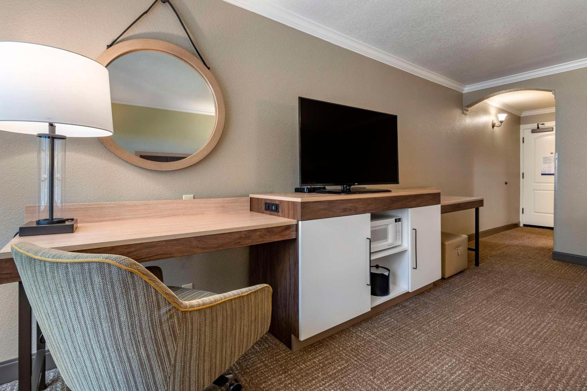 Hampton Inn Ukiah photo 55