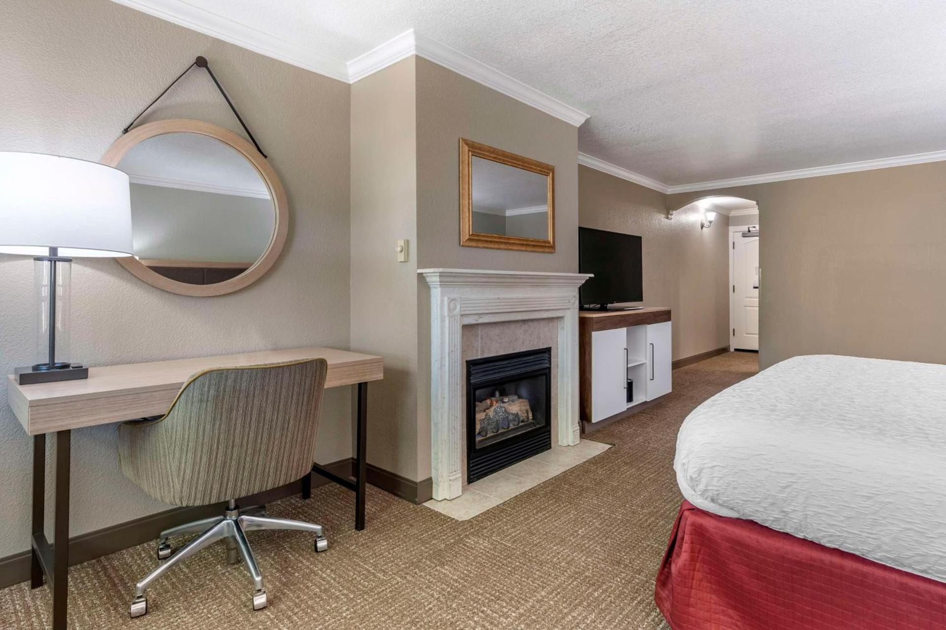 Hampton Inn Ukiah photo 56