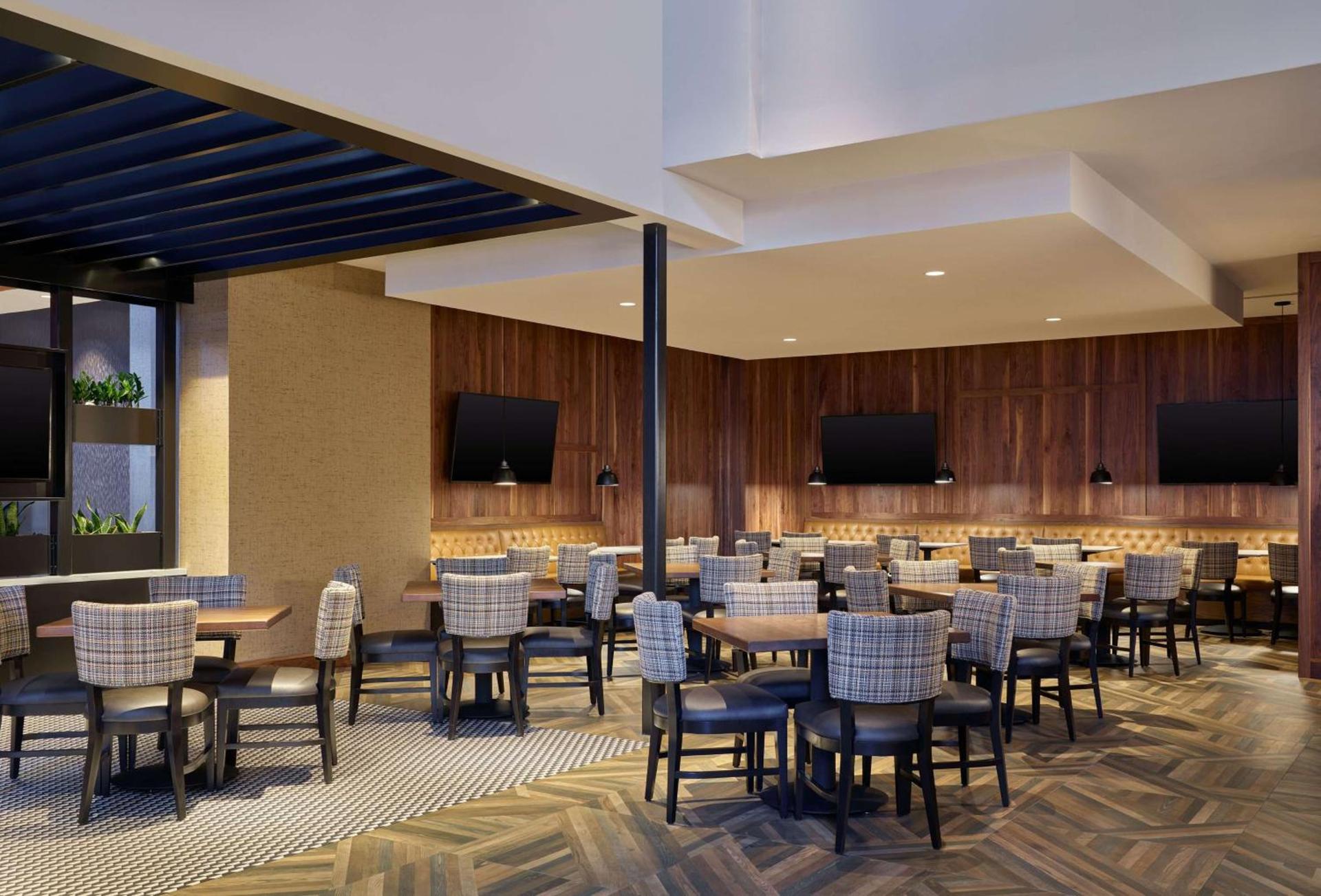 Embassy Suites by Hilton Washington DC Convention Center photo 14
