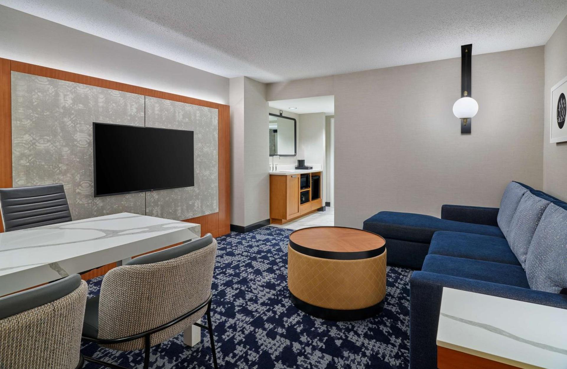 Embassy Suites by Hilton Washington DC Convention Center photo 19