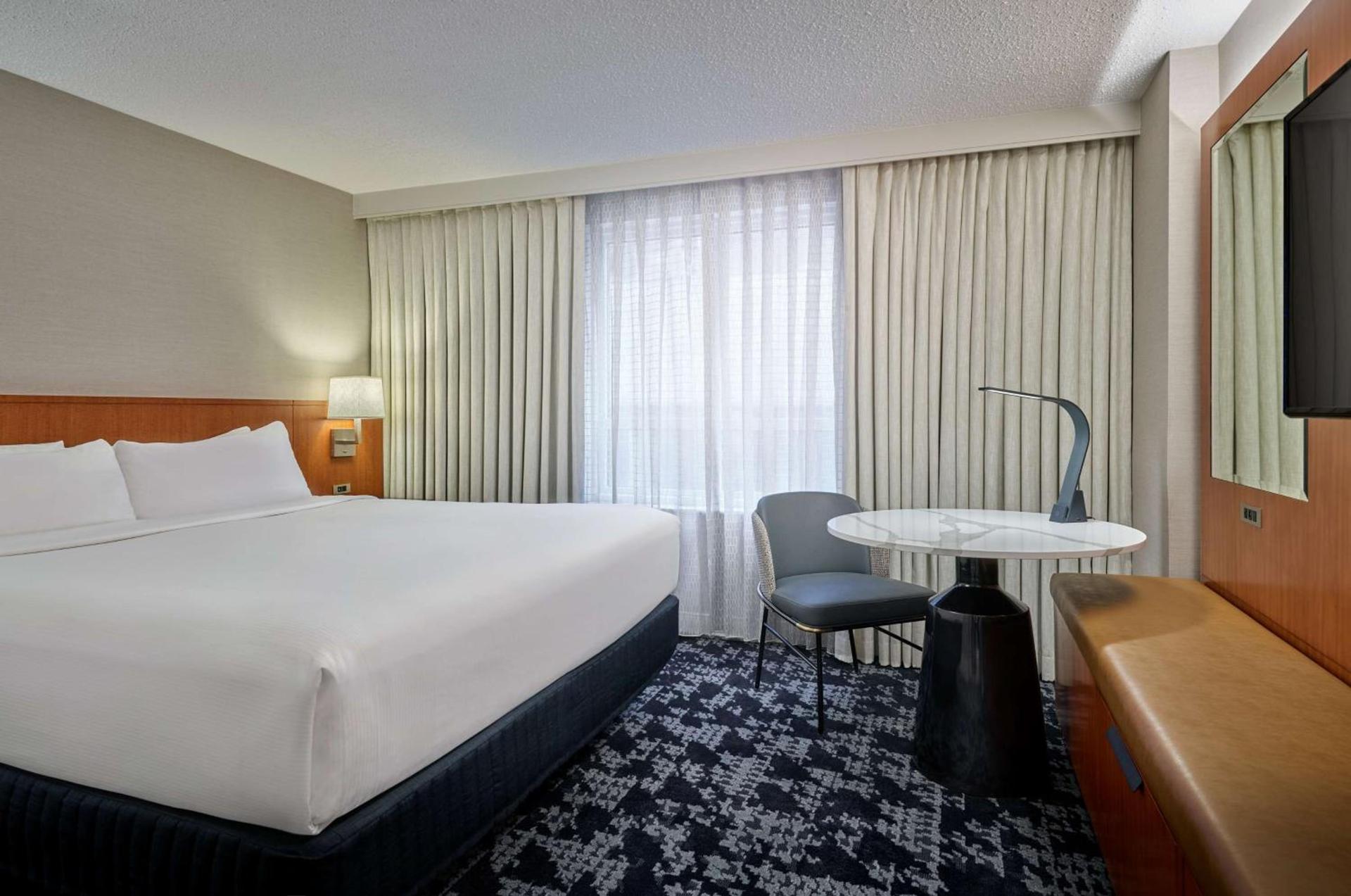 Embassy Suites by Hilton Washington DC Convention Center photo 22