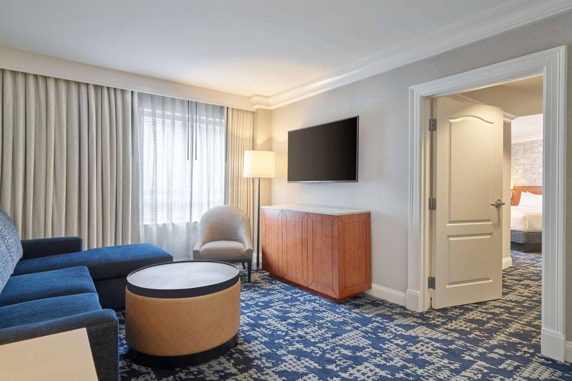 Embassy Suites by Hilton Washington DC Convention Center photo 35