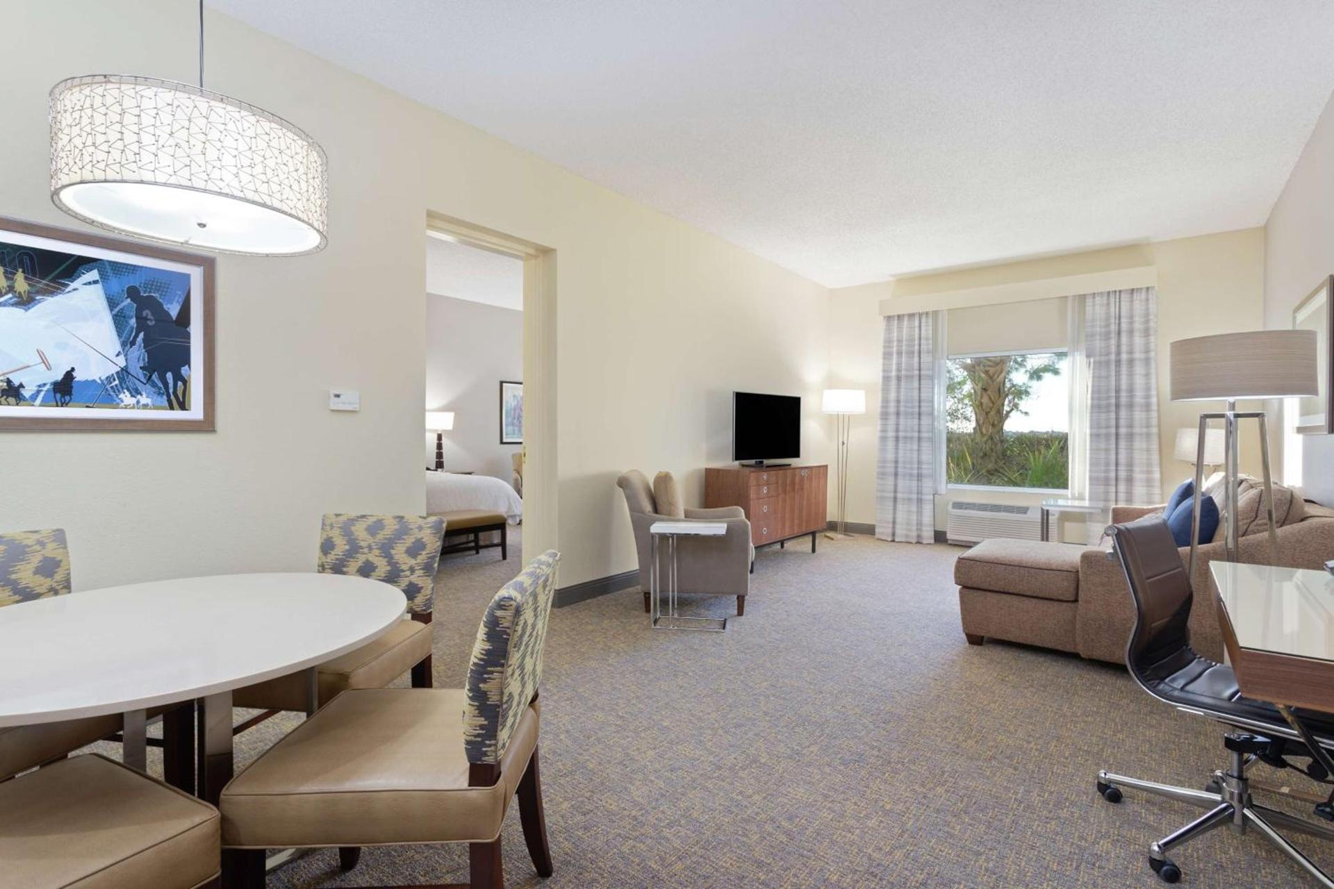 Hampton Inn & Suites Wellington photo 14