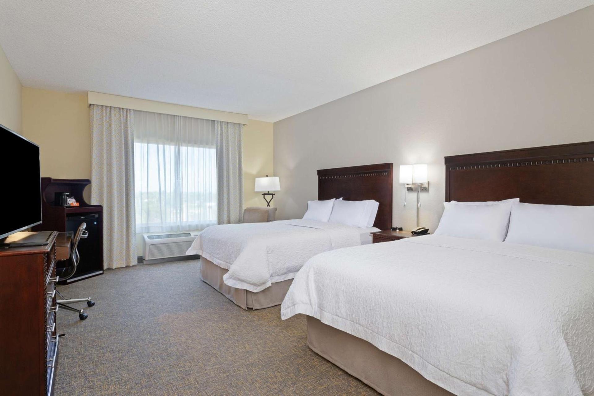 Hampton Inn & Suites Wellington photo 26