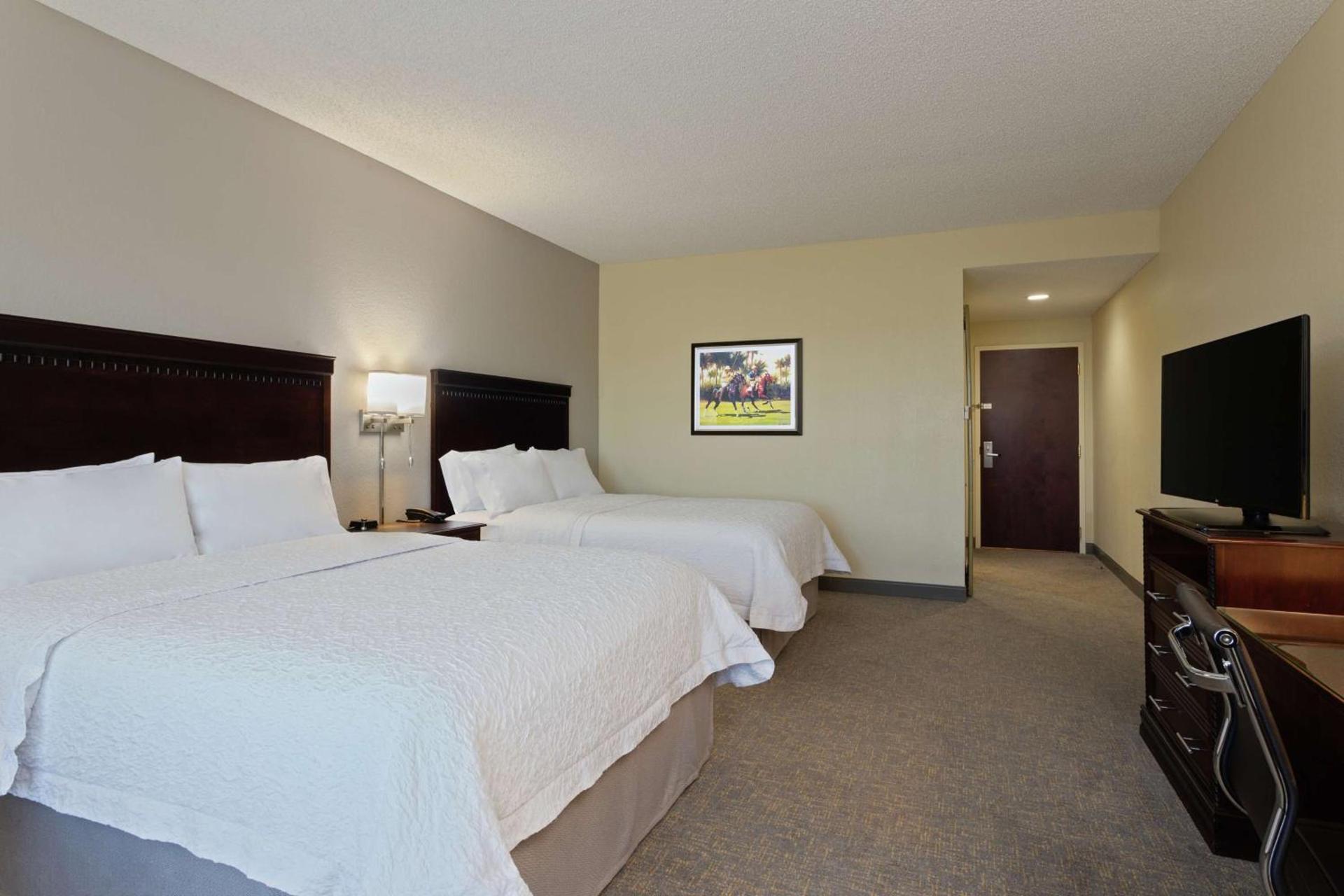 Hampton Inn & Suites Wellington photo 28
