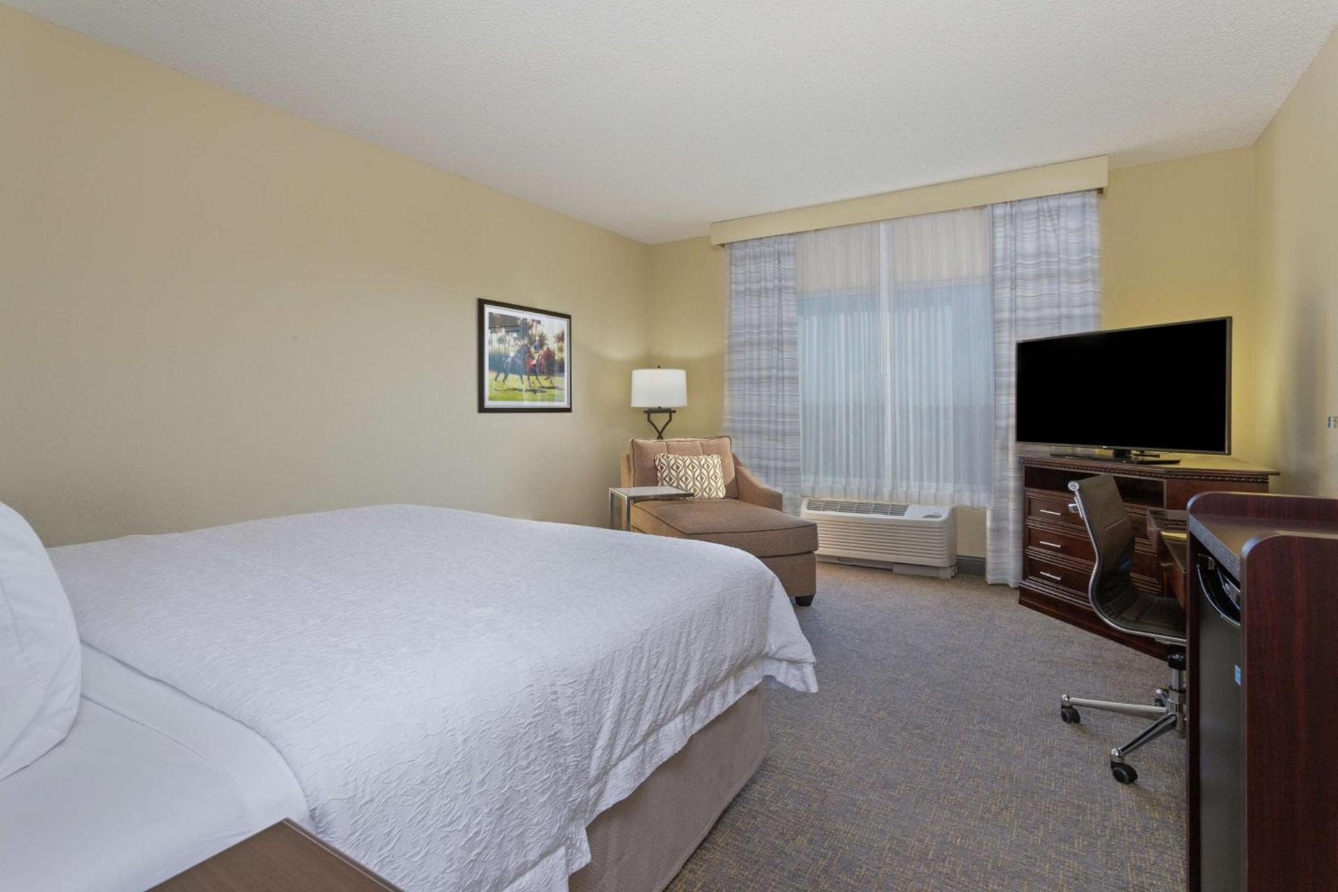Hampton Inn & Suites Wellington photo 30