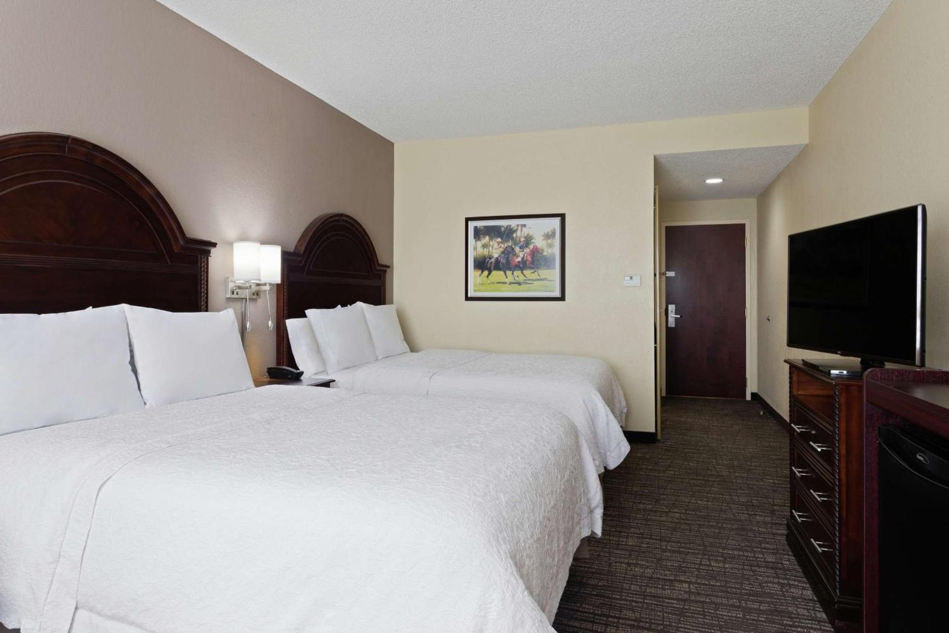 Hampton Inn & Suites Wellington photo 32