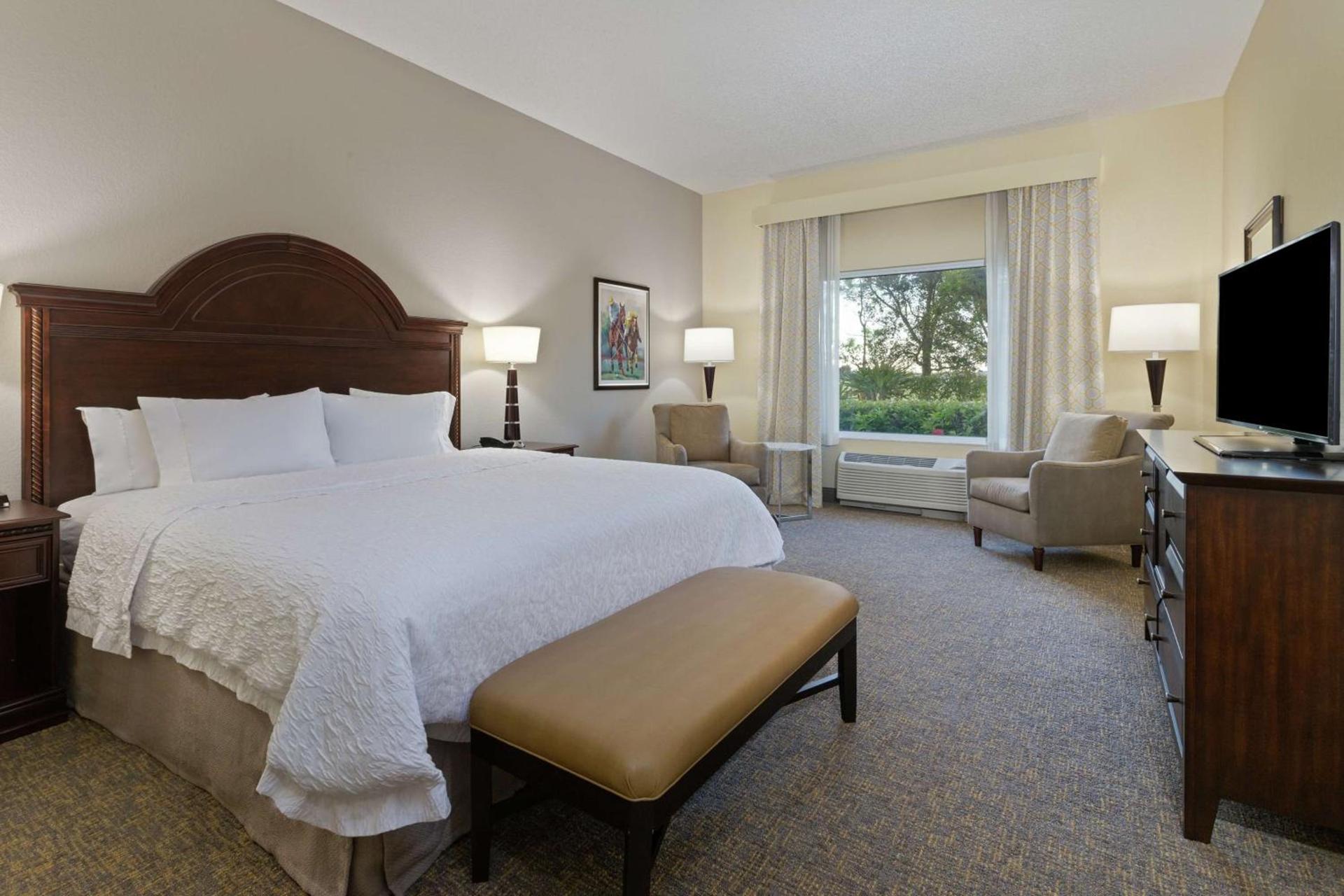 Hampton Inn & Suites Wellington photo 33
