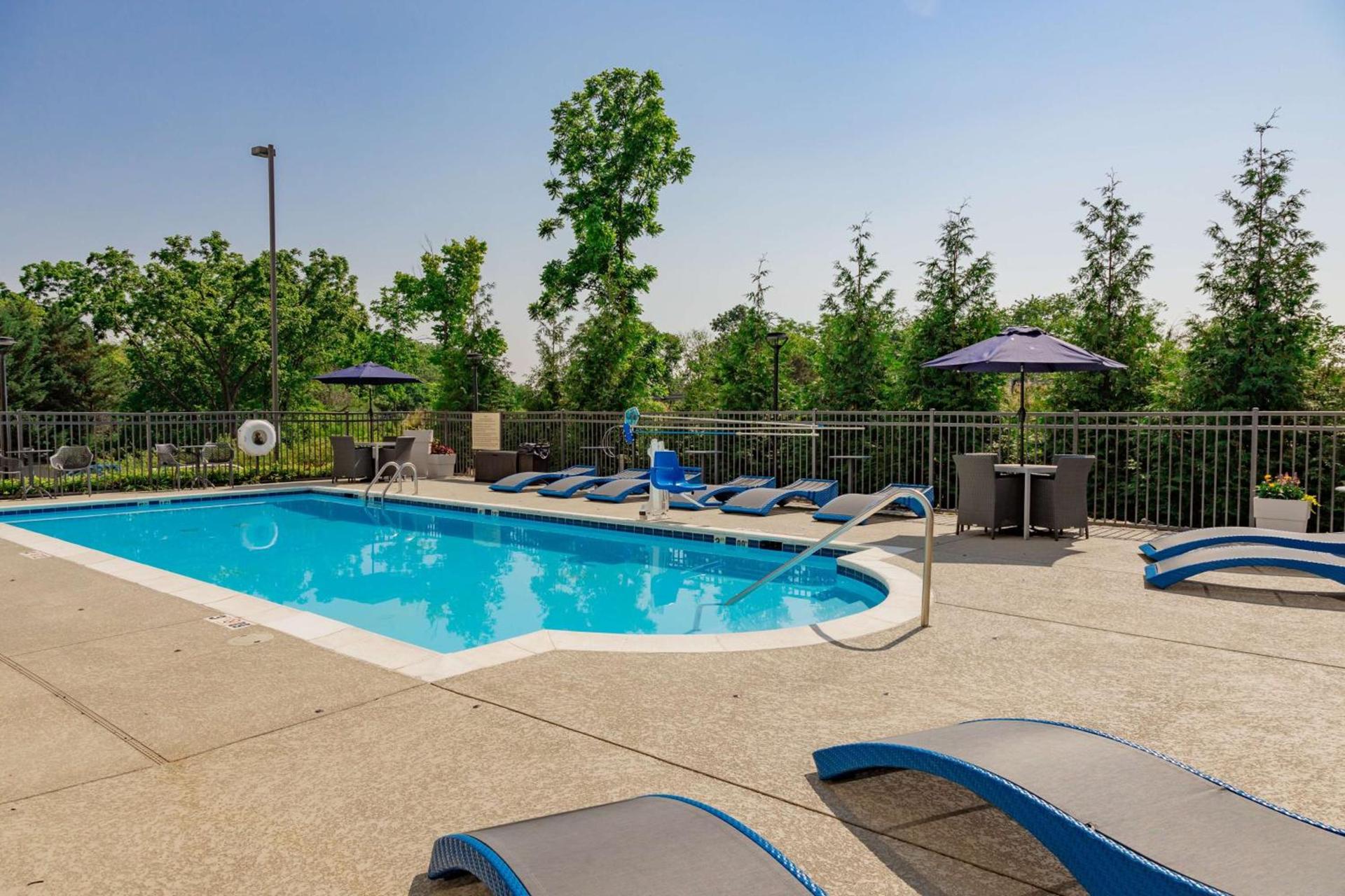 Hampton Inn Winchester photo 13
