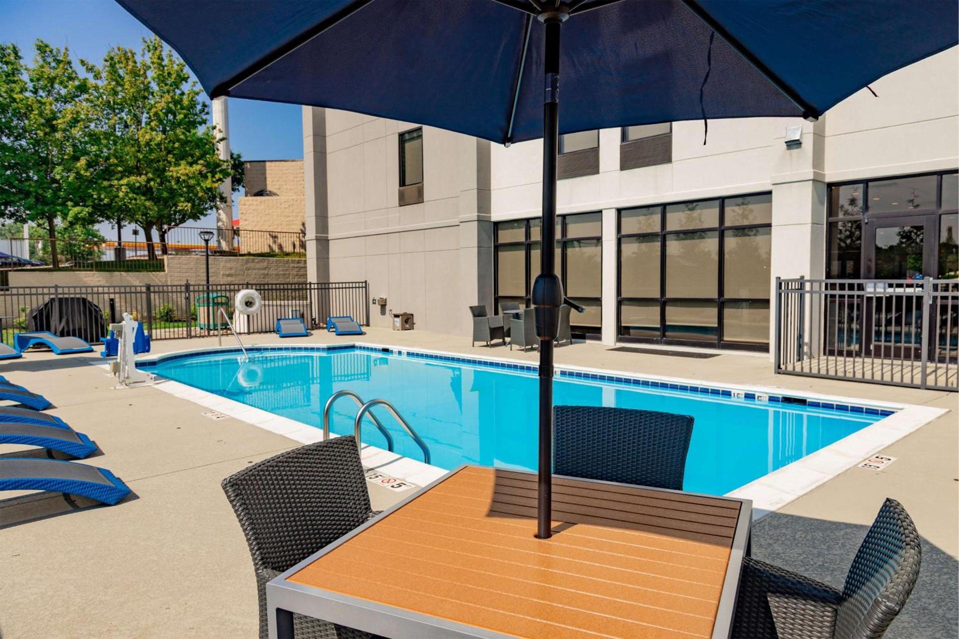 Hampton Inn Winchester photo 14