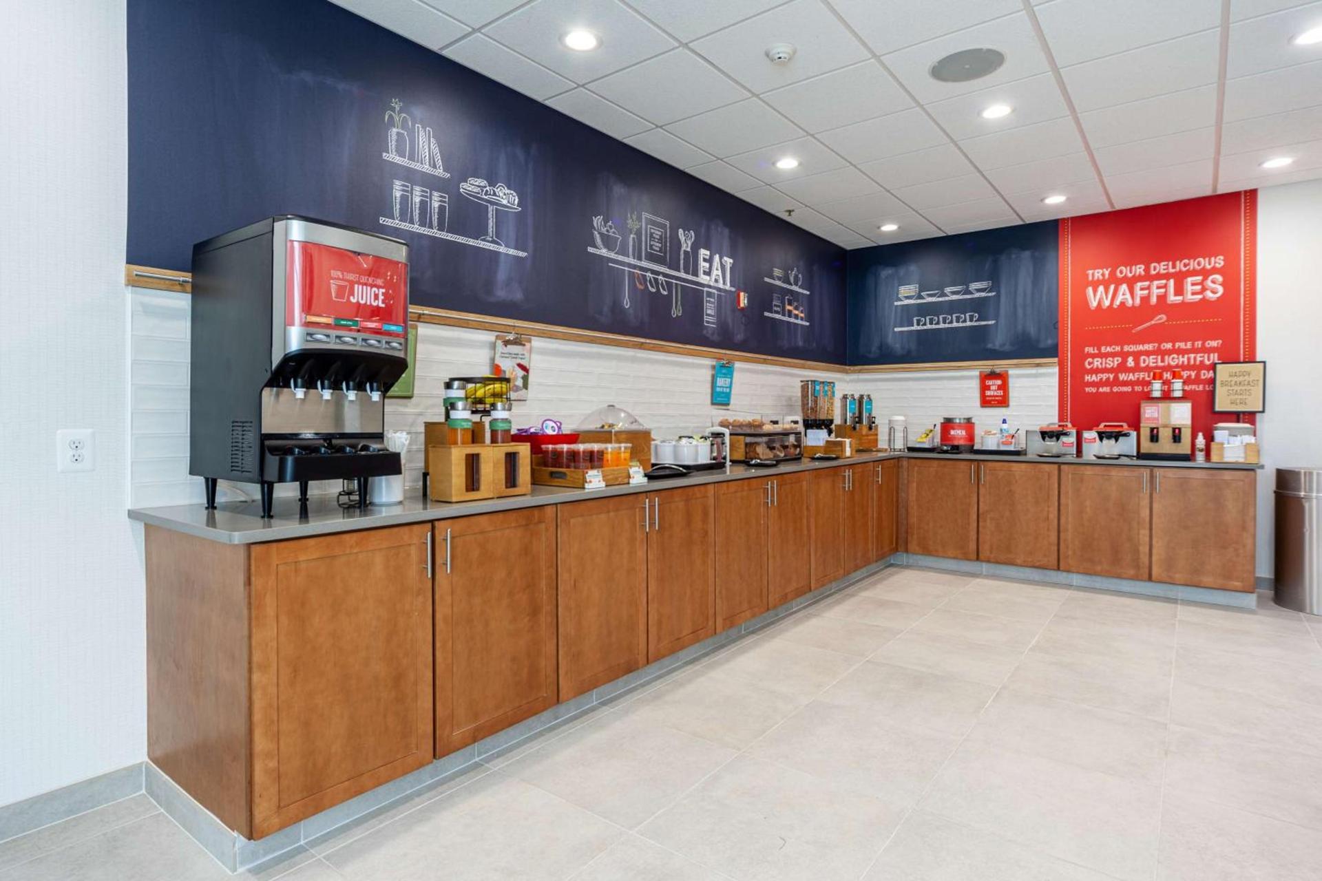 Hampton Inn Winchester photo 16