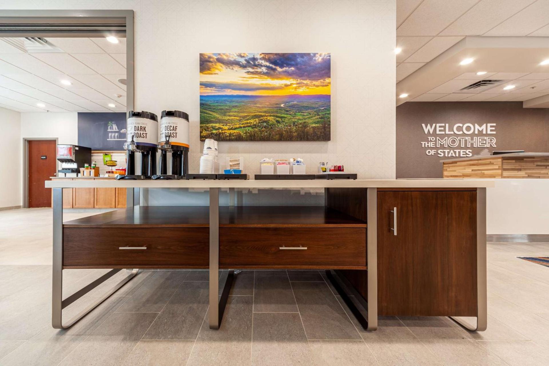 Hampton Inn Winchester photo 21