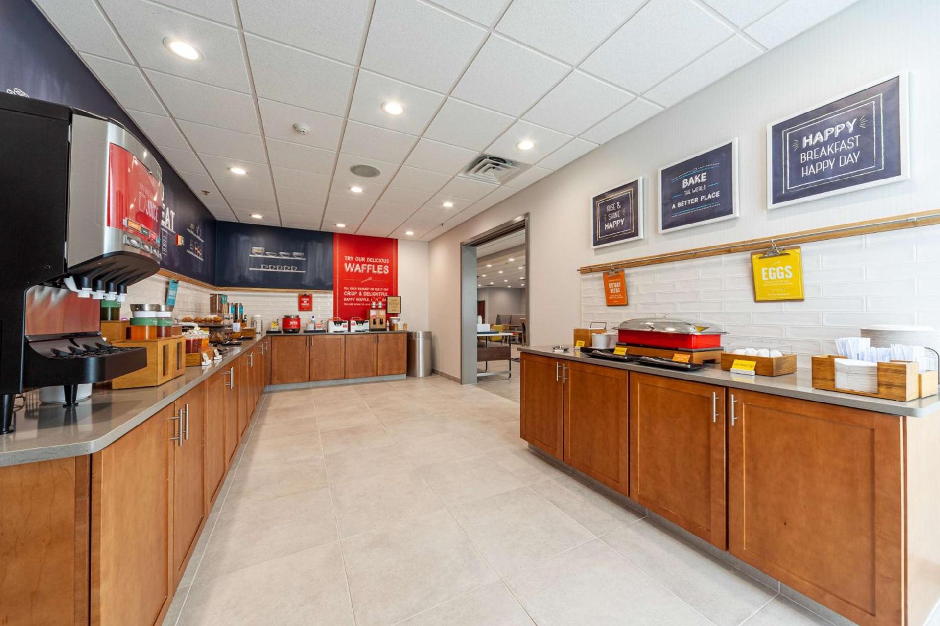 Hampton Inn Winchester photo 25