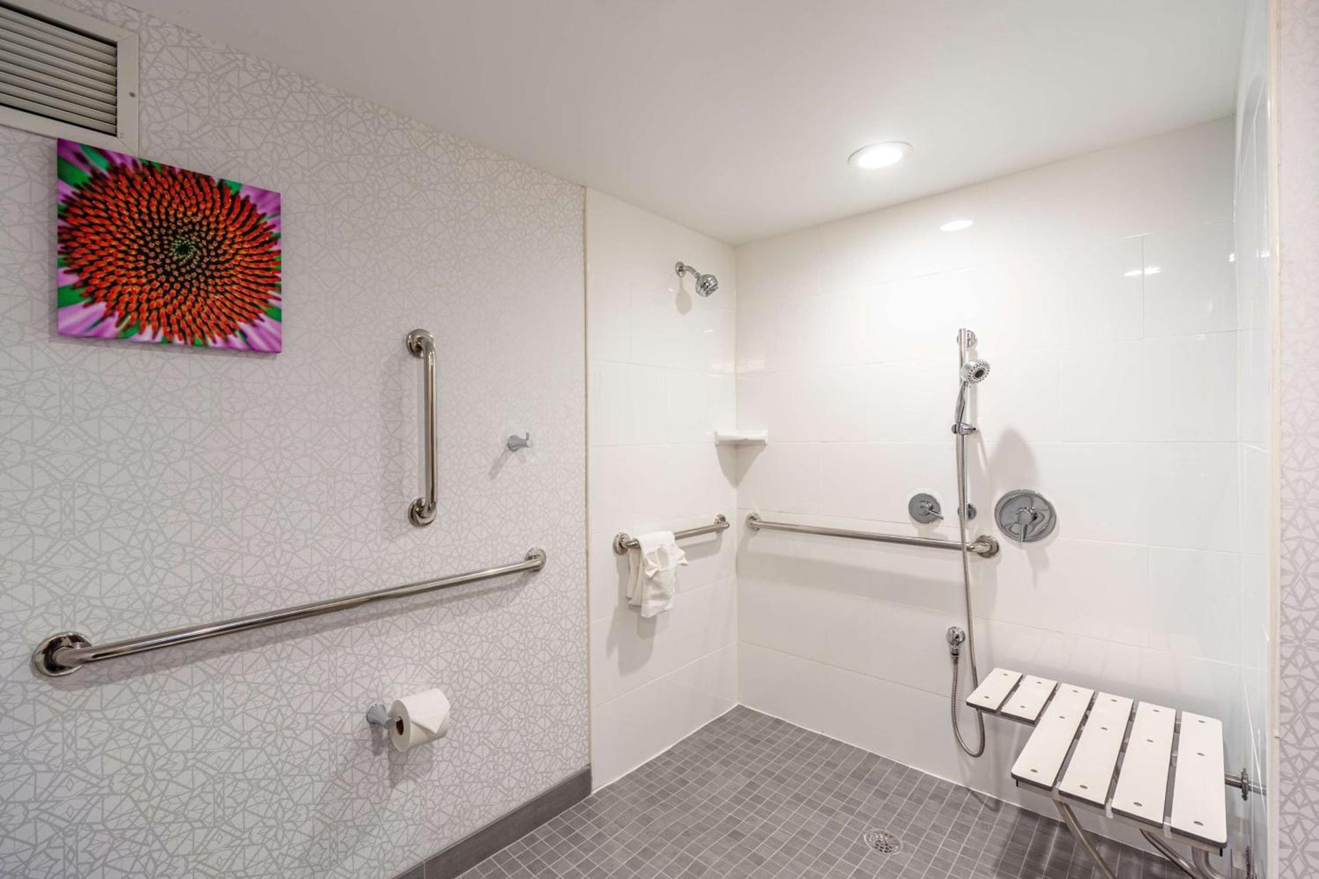 Hampton Inn Winchester photo 32